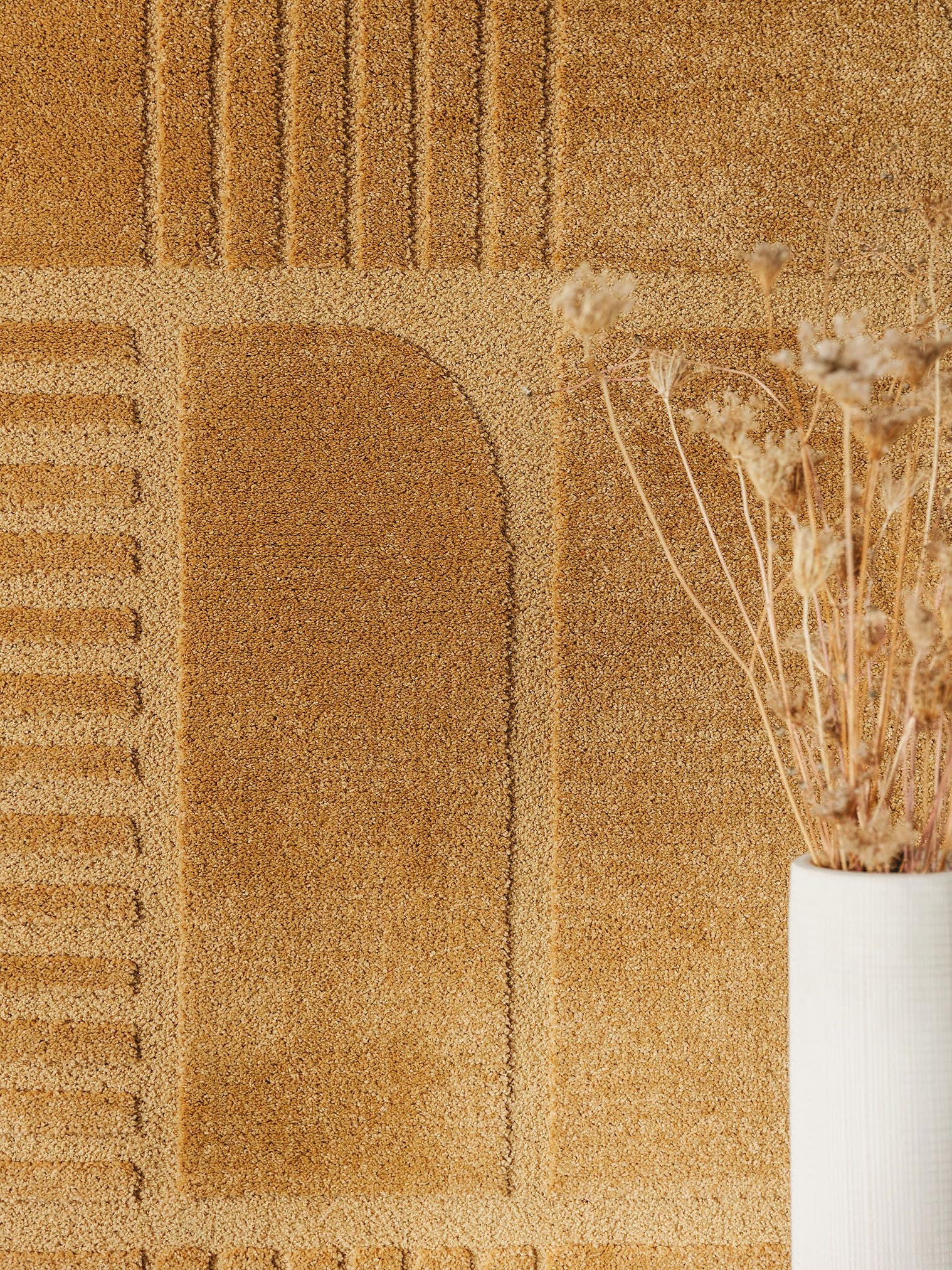 Tapis en 60% Polypropylène, 40% Polyester en Jaune avec une pile de 11 - 20 mm de hauteur de benuta Nest