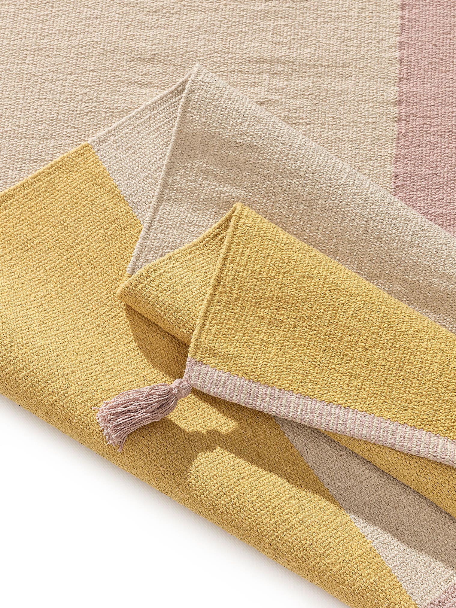 Rug made of 100% Cotton in Multicoloured with a 1- 5 mm high pile by Lytte