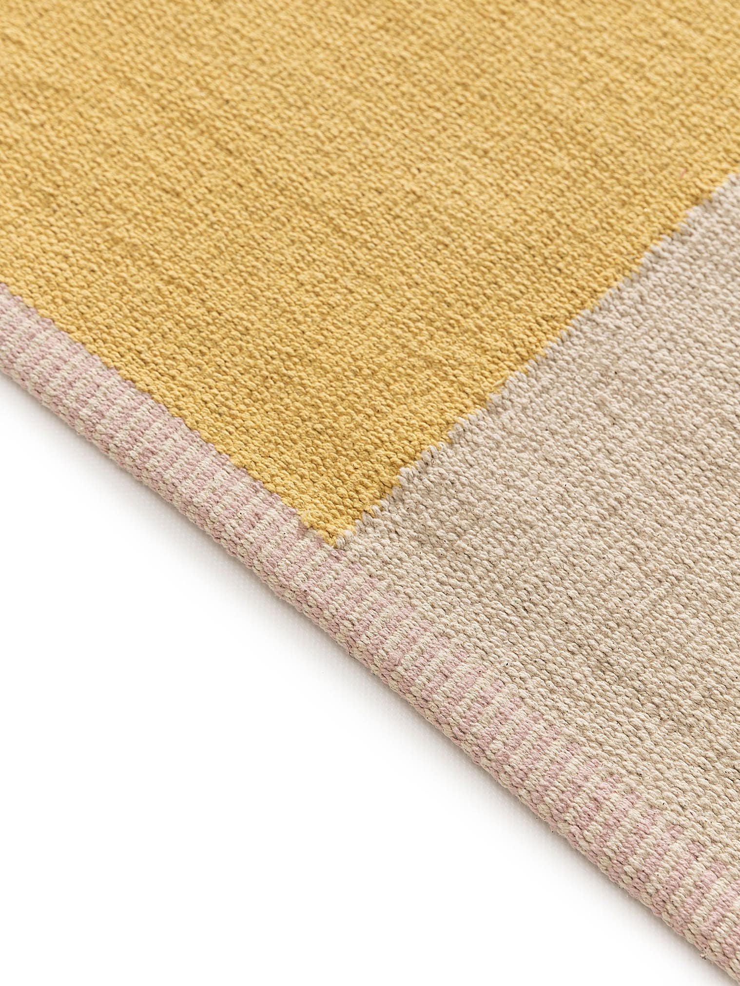 Rug made of 100% Cotton in Multicoloured with a 1- 5 mm high pile by Lytte