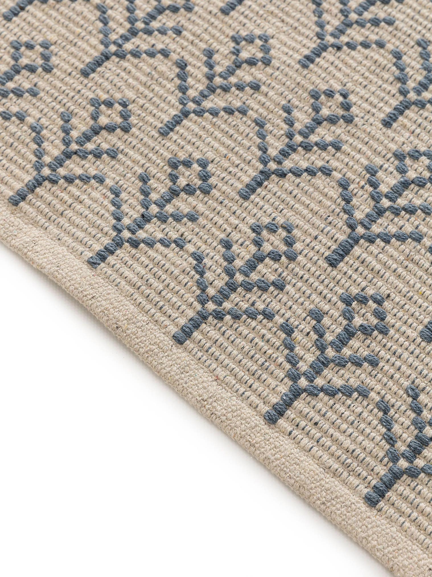 Matta av 60% Bomull (recycled), 40% polyester i Blå med 6 - 10 mm hög lugg från Lytte