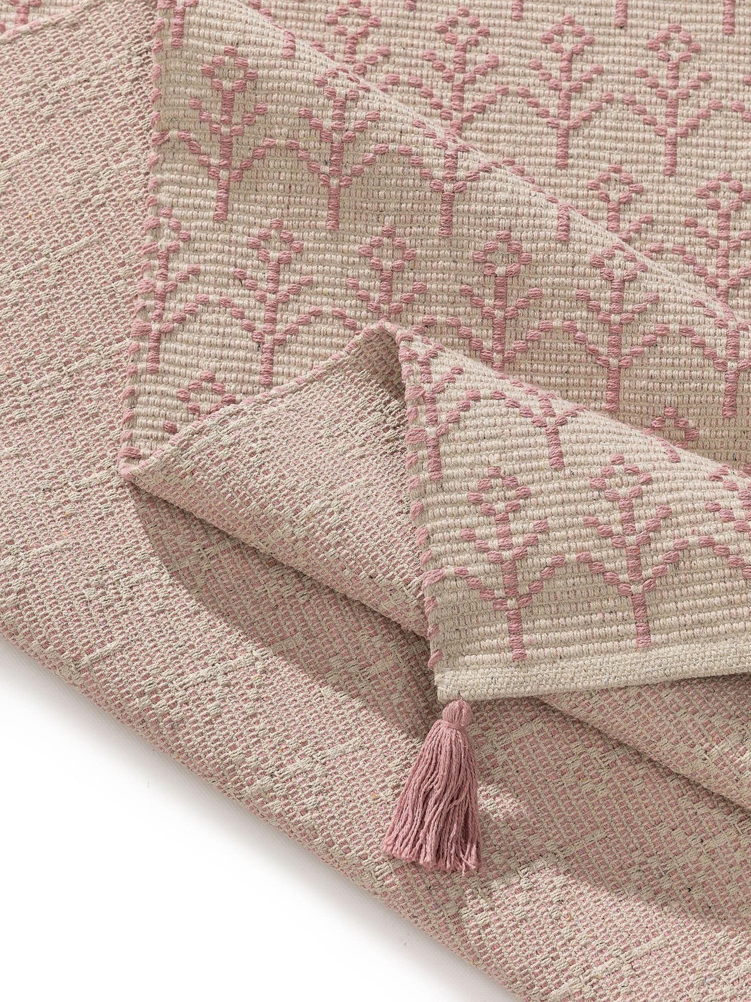 Tappeto di 60% Cotone (recycled), 40% Poliestere in Rosa con pelo alto 6 - 10 mm da Lytte