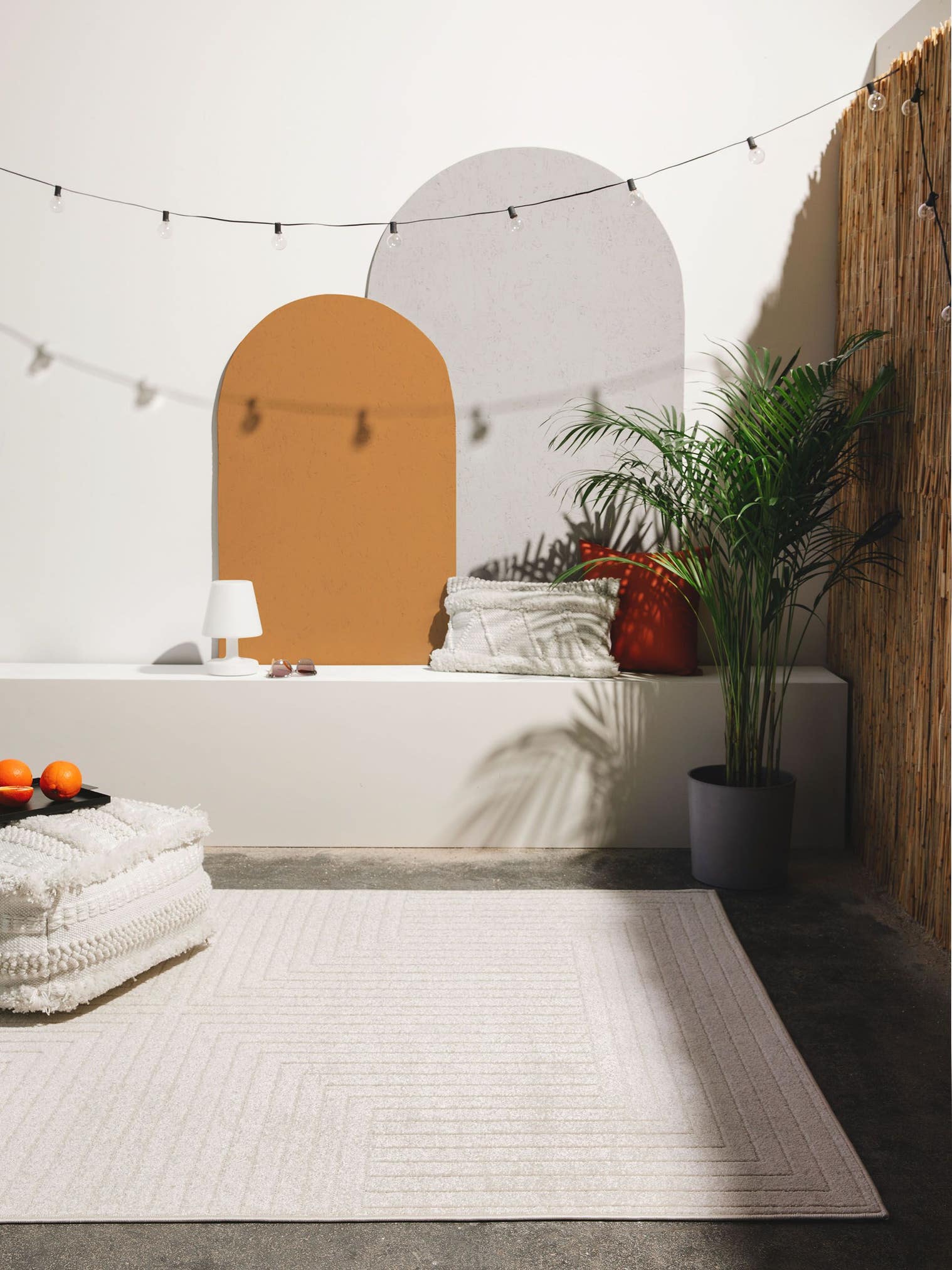 Matta av 100% Polypropylen i Beige med 6 - 10 mm hög lugg från benuta Pop