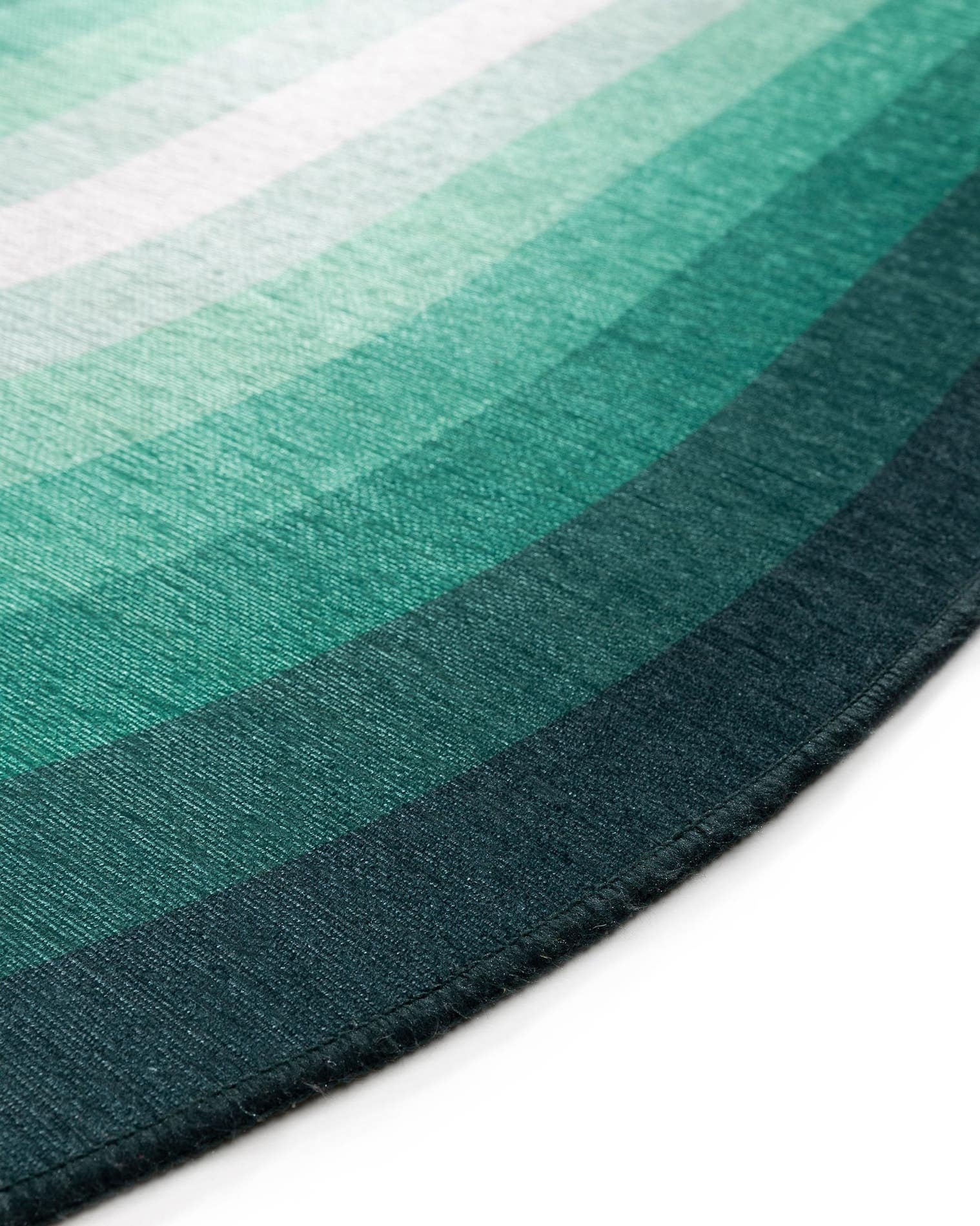 Tapis en 100% Polyester en Vert avec une pile de 1- 5 mm de hauteur de benuta Pop