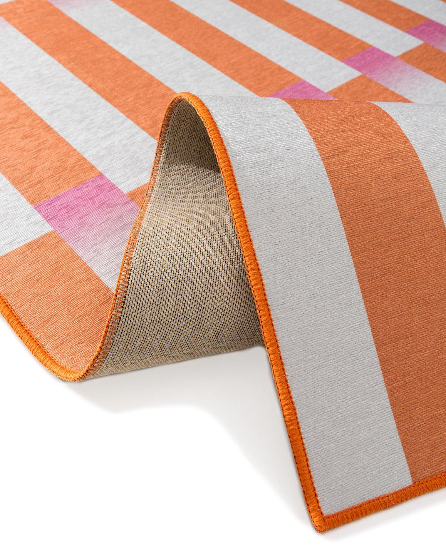 Teppich aus 100% Polyester in Orange mit bis 5 mm hohem Flor von benuta Pop