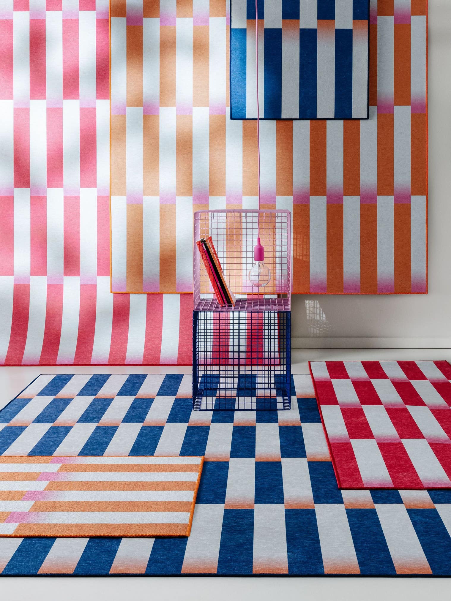Alfombra de 100% Poliéster en Rojo con un pelo de {{Placeholder_Pile Height}} de altura de benuta Pop