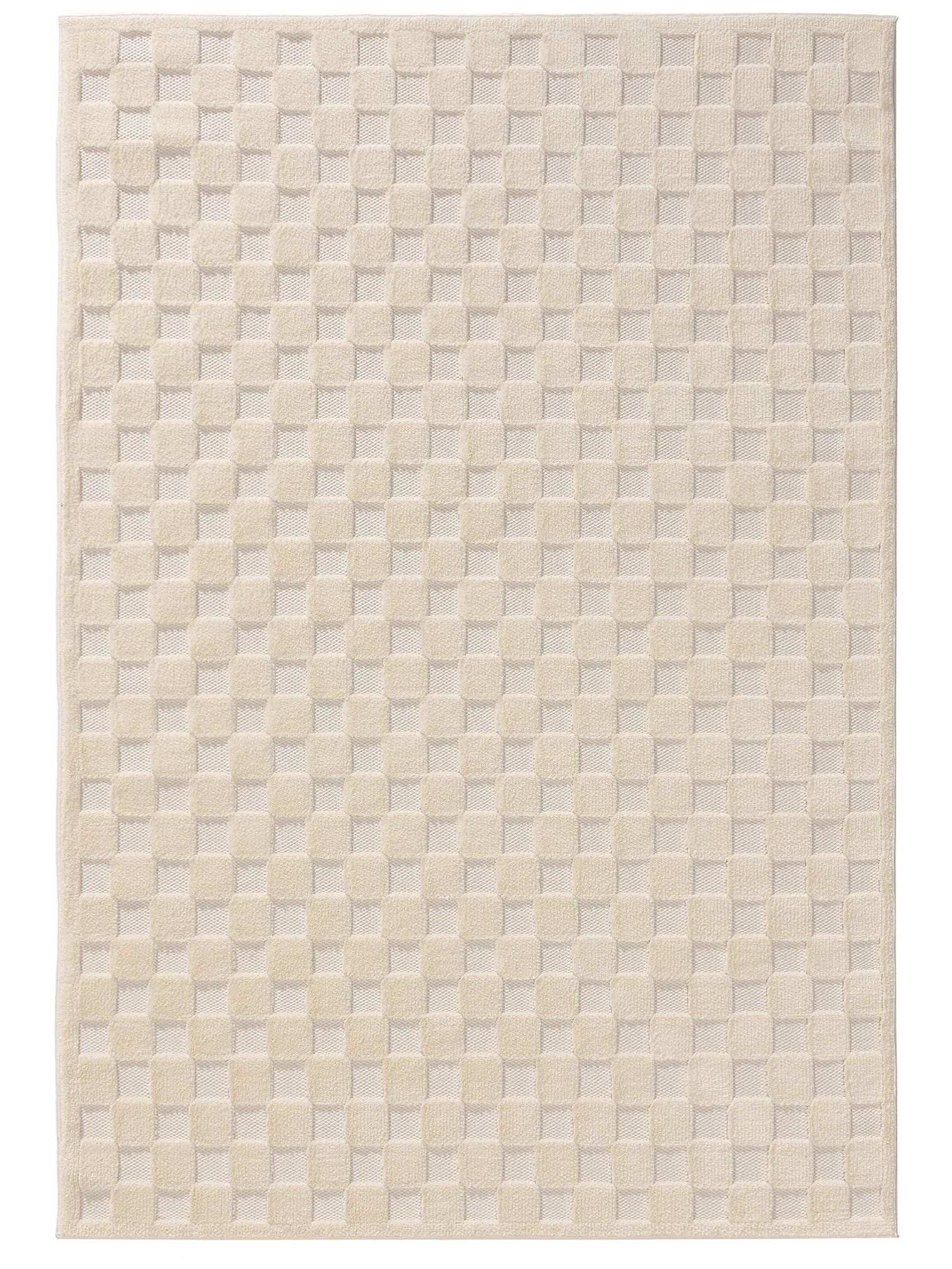 Rug made of 100% Polyester (Microfiber) in White with a 11 - 20 mm high pile by benuta Pop