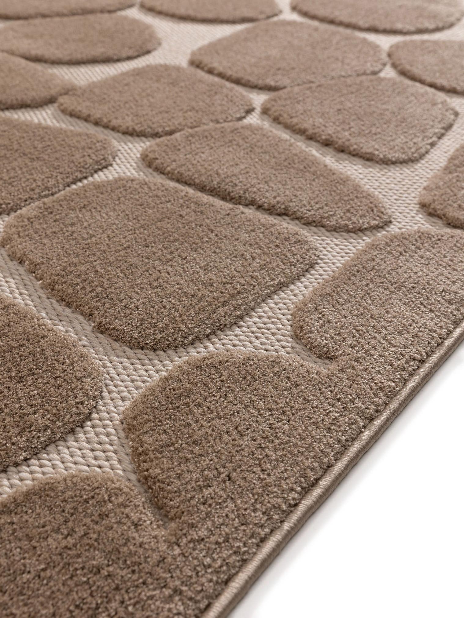 Teppich aus 100% Polyester (Mikrofaser) in Taupe mit 11 bis 20 mm hohem Flor von benuta Pop