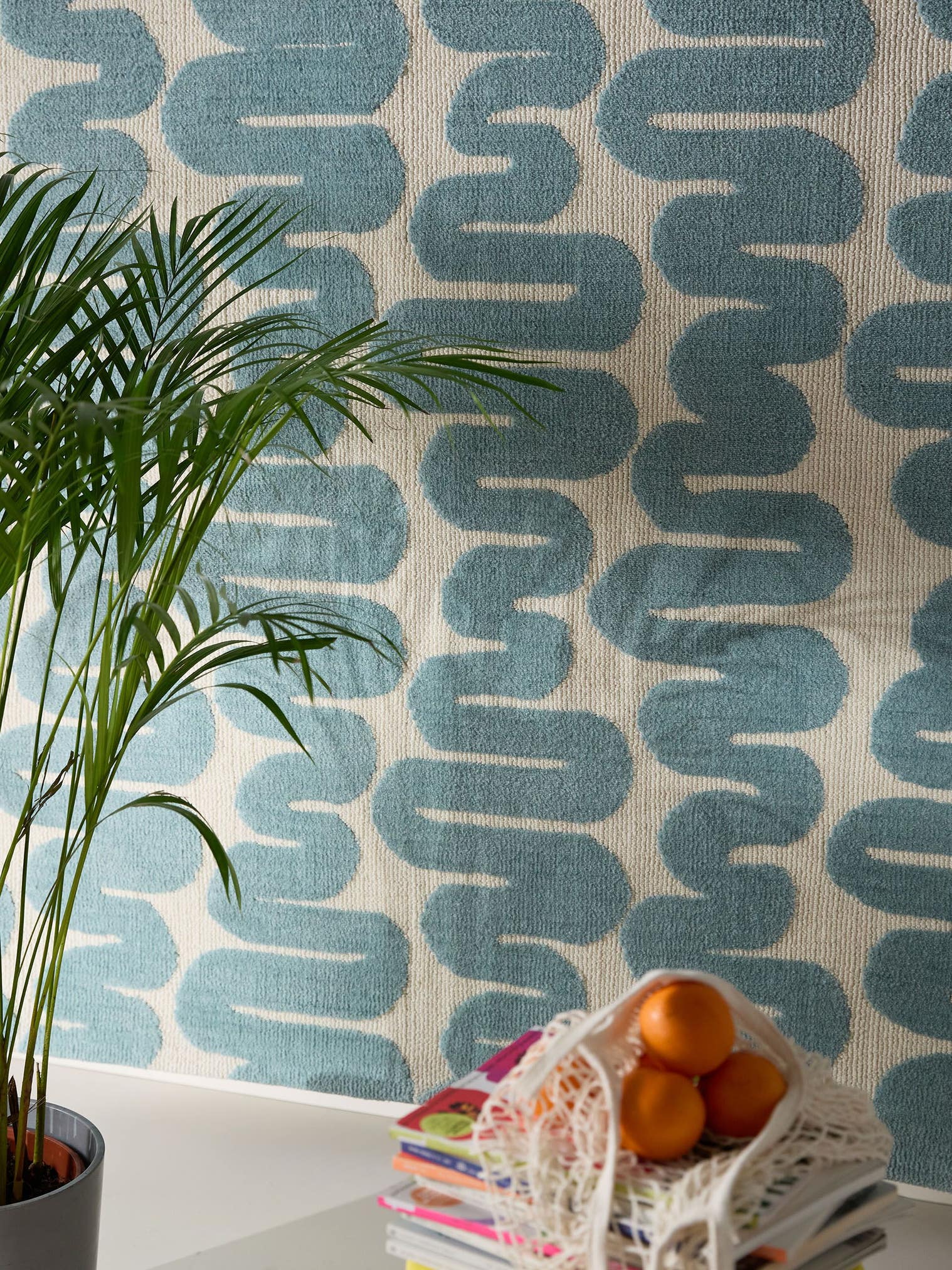 Tapijt van 100% Polyester (microfiber) in Groen met een 6 - 10 mm hoge pool van benuta Pop
