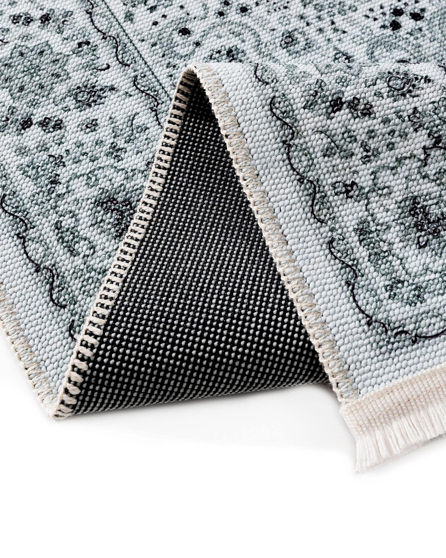 Tappeto di 70% Poliestere, 30% Cotone in Verde con pelo alto 1- 5 mm da benuta Pop