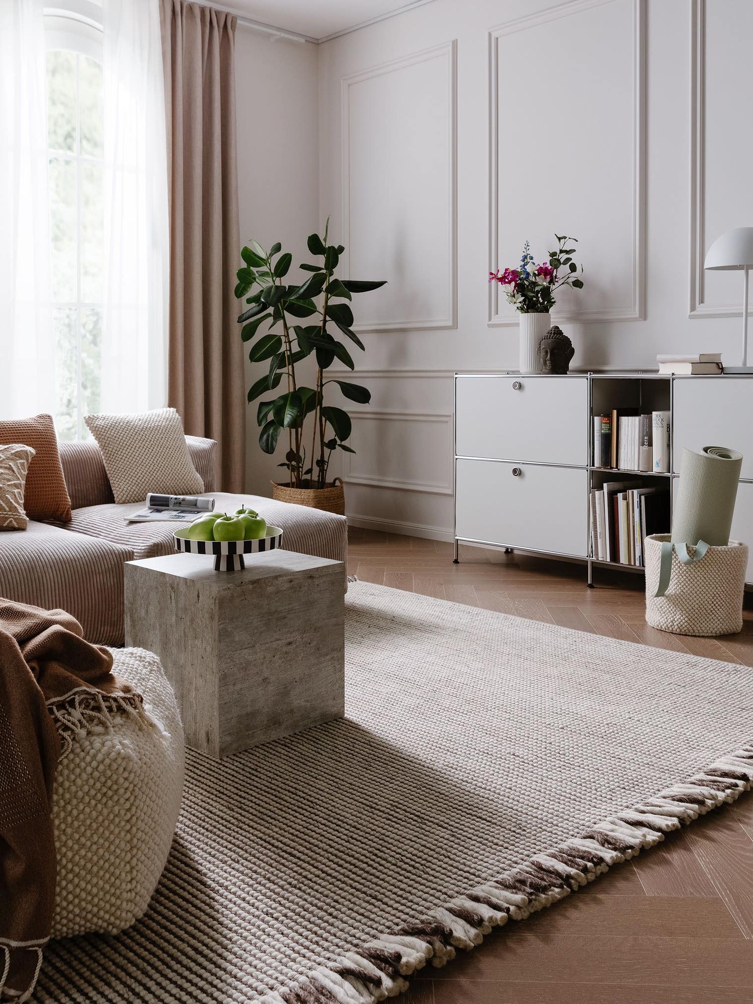 Teppich aus 60% Wolle, 25% Polyester, 15% Viskose in Beige mit bis 5 mm hohem Flor von benuta Pure