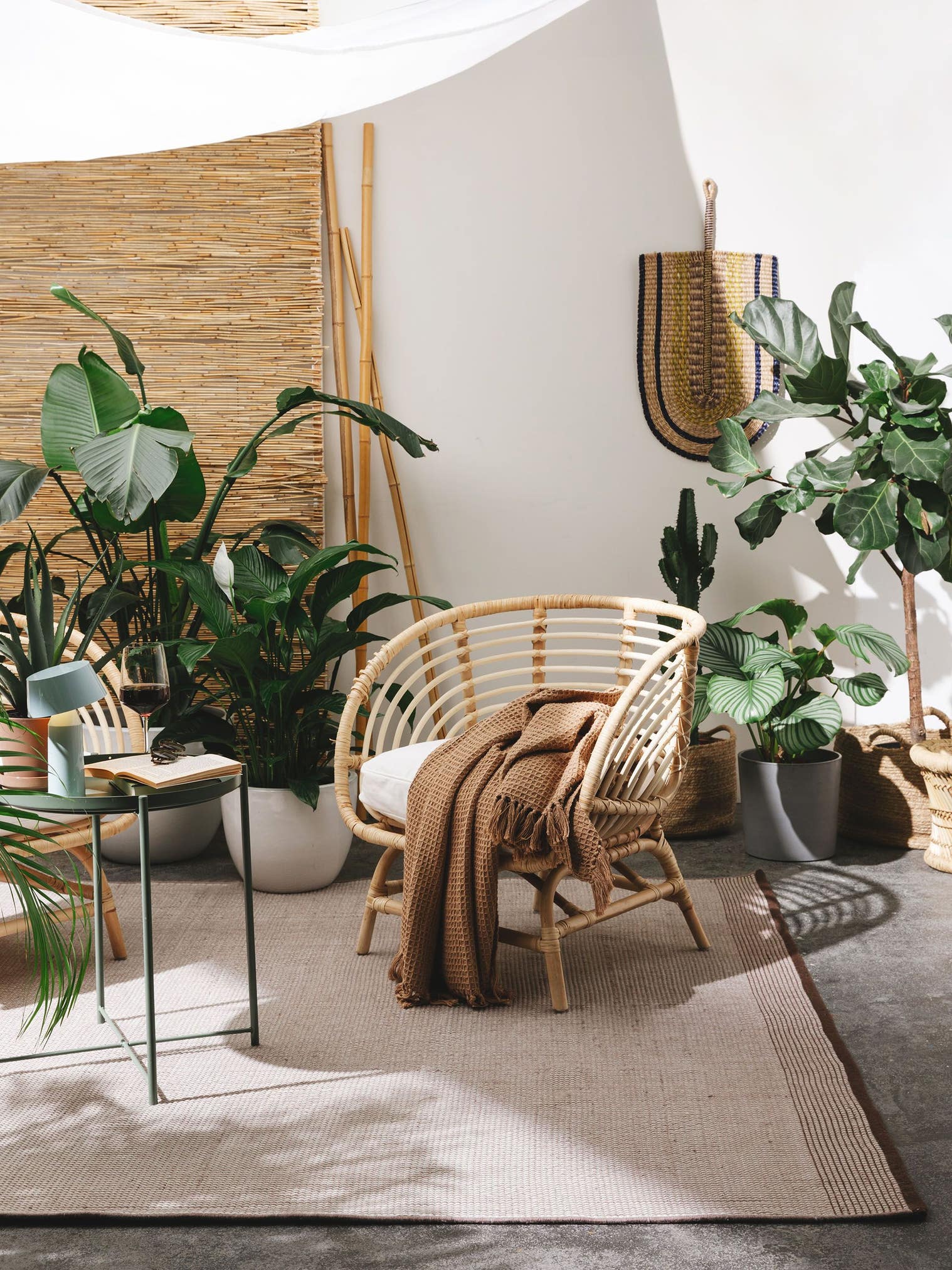 Teppich aus 100% Polyester (recyceltes PET) in Beige mit bis 5 mm hohem Flor von benuta Pure