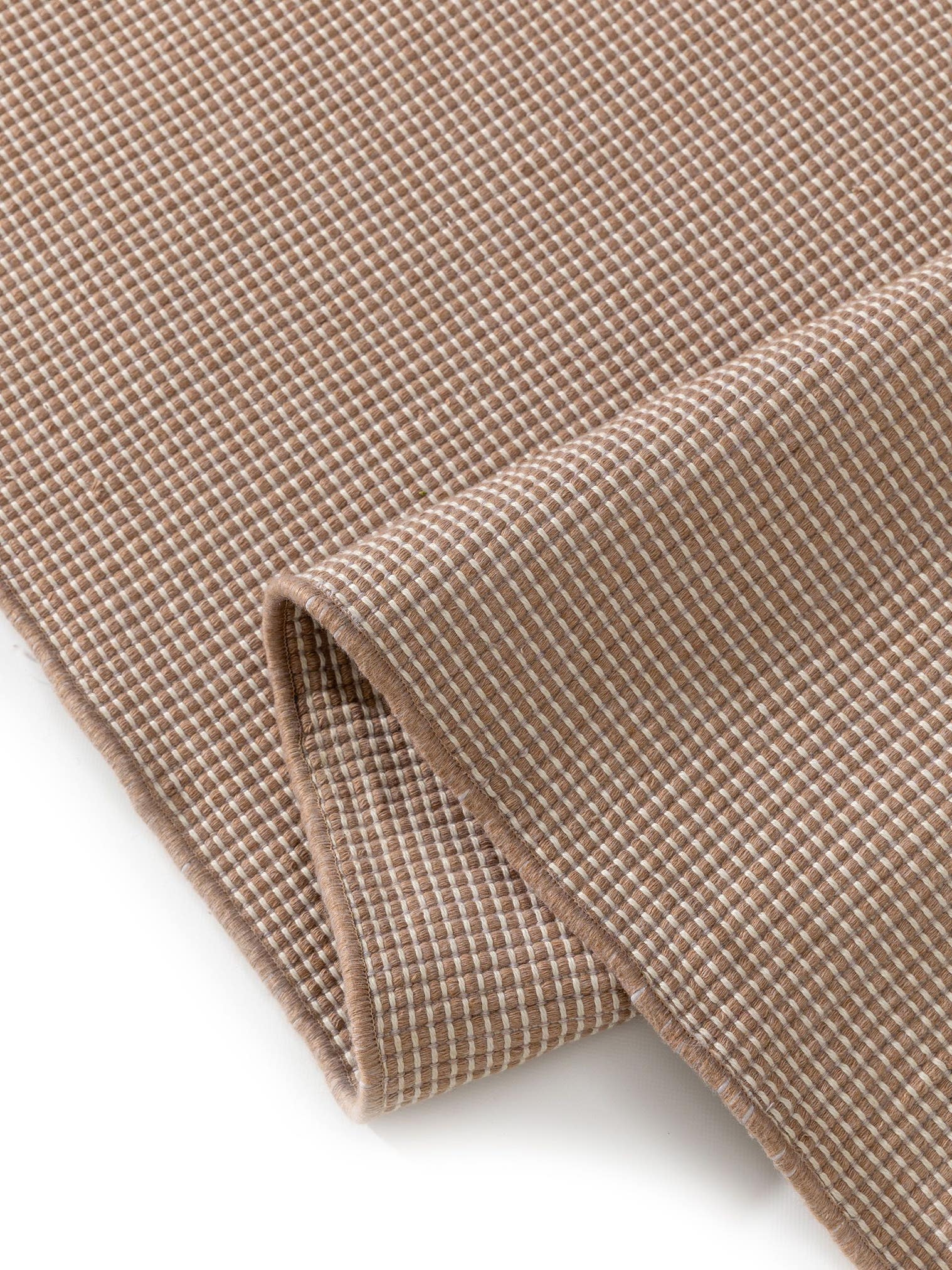 Rug made of 100% Polyester (recycled PET) in Beige with a 1- 5 mm high pile by benuta Pure
