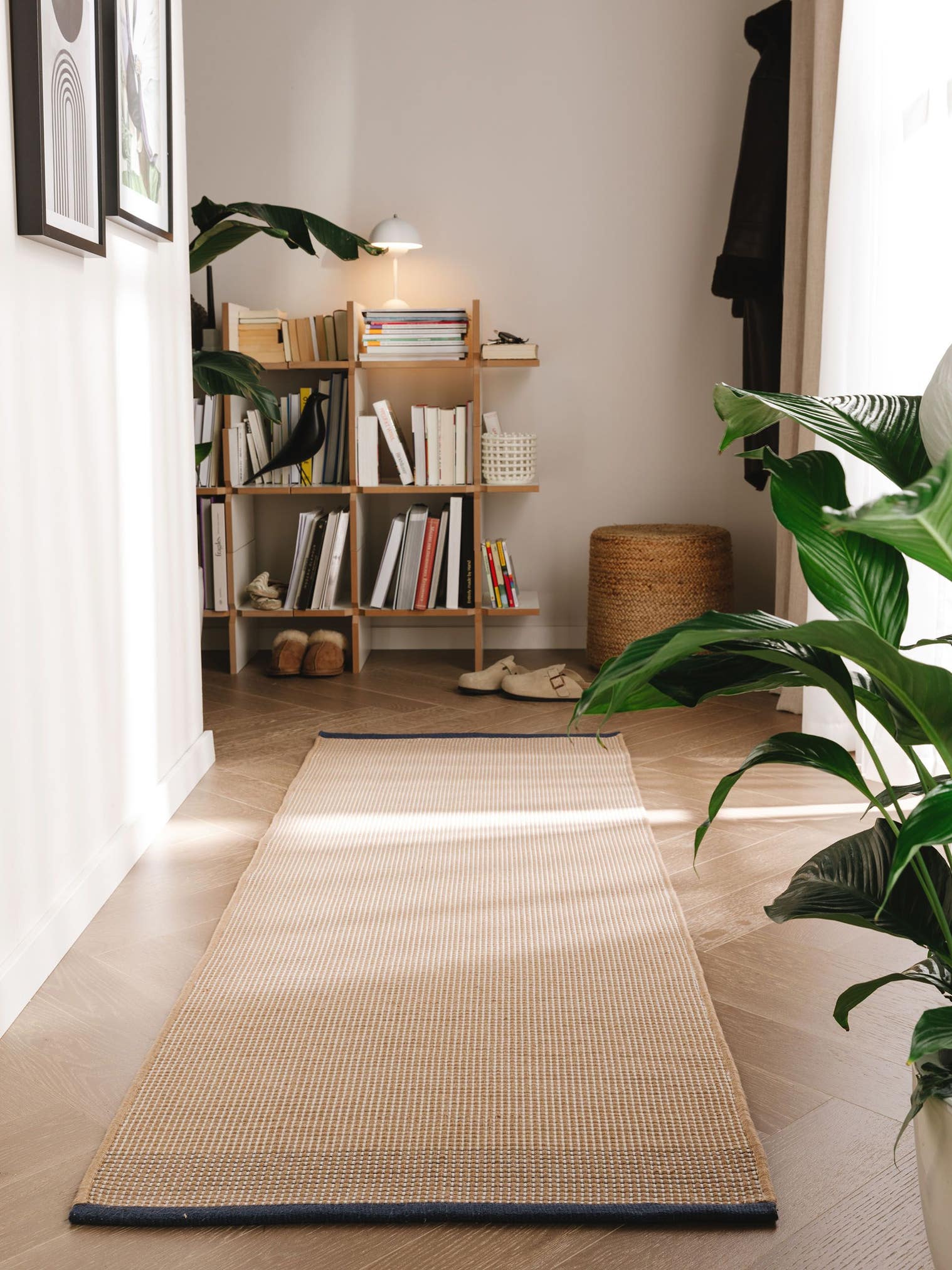 Teppich aus 100% Polyester (recyceltes PET) in Beige mit bis 5 mm hohem Flor von benuta Pure