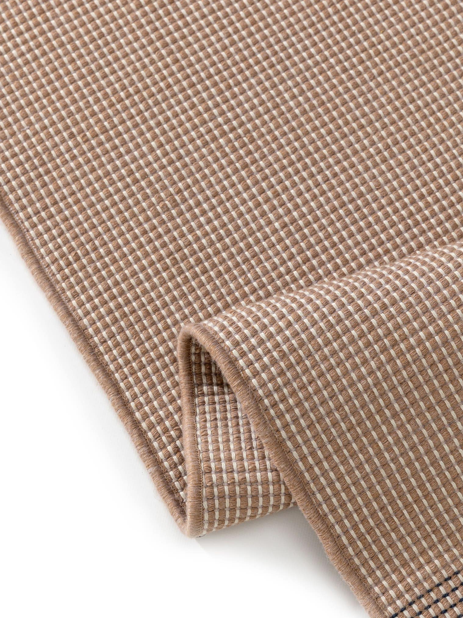 Teppich aus 100% Polyester (recyceltes PET) in Beige mit bis 5 mm hohem Flor von benuta Pure