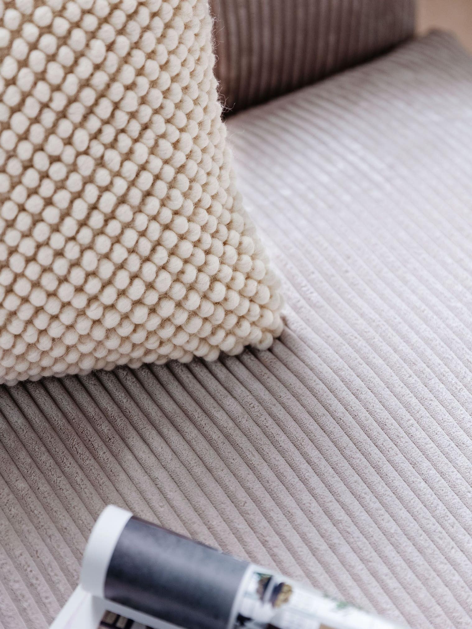 Kissenbezug Beads Cream im Design Uni aus 70% Wolle (aus Neuseeland), 30% Polyester von benuta Pure