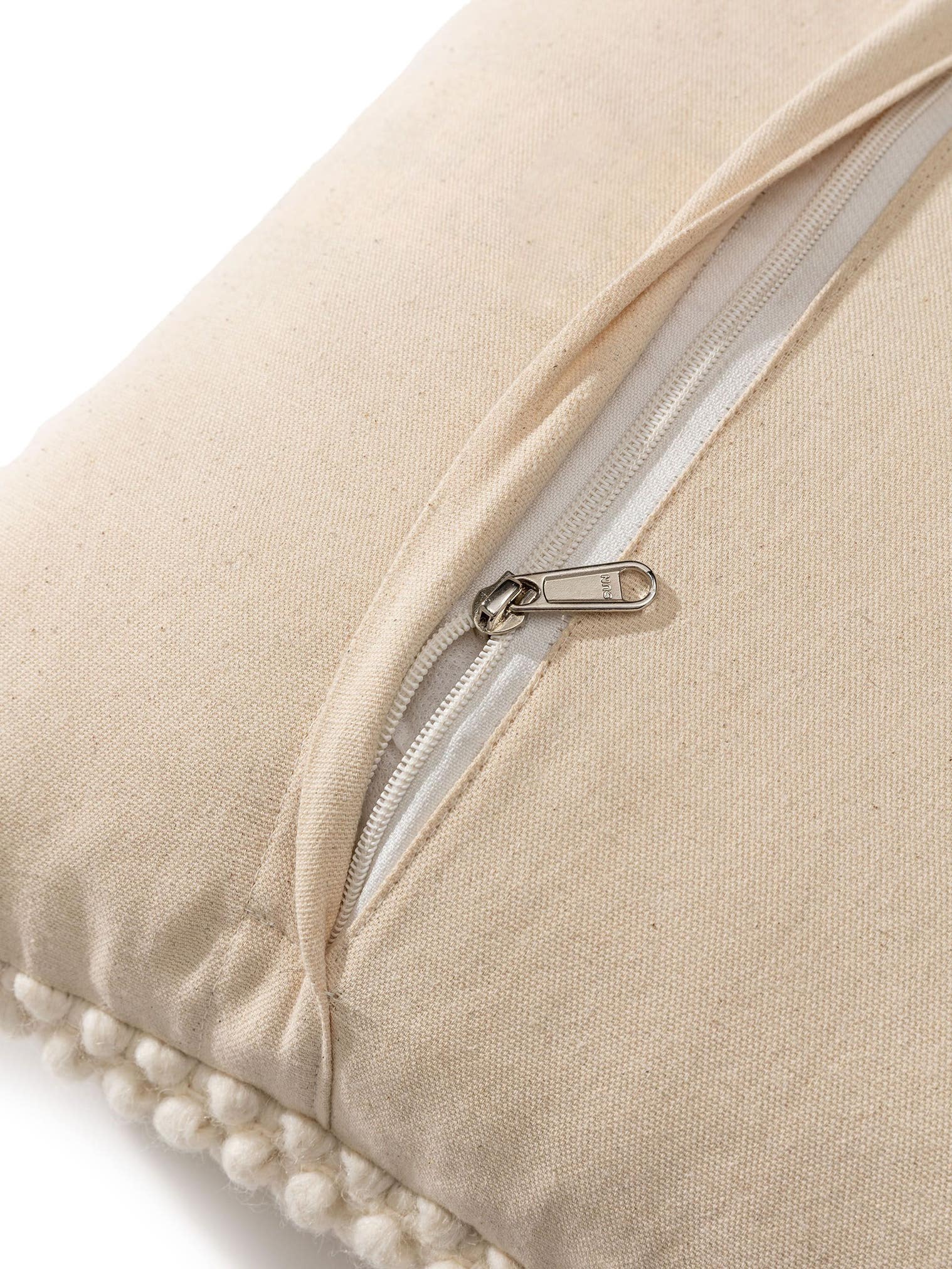 Kissenbezug Beads Cream im Design Uni aus 70% Wolle (aus Neuseeland), 30% Polyester von benuta Pure
