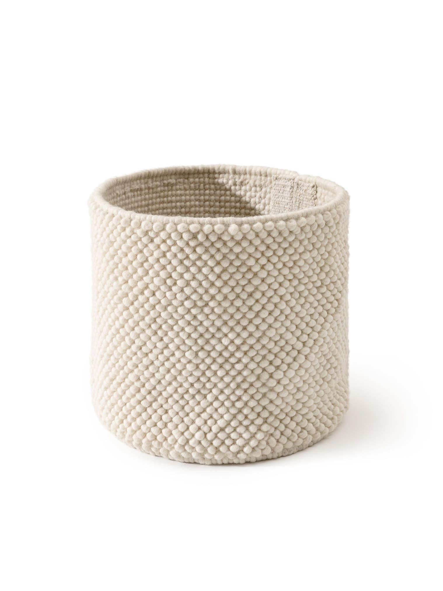 Korb Beads Cream im Design Uni aus 70% Wolle (aus Neuseeland), 30% Polyester von benuta Pure