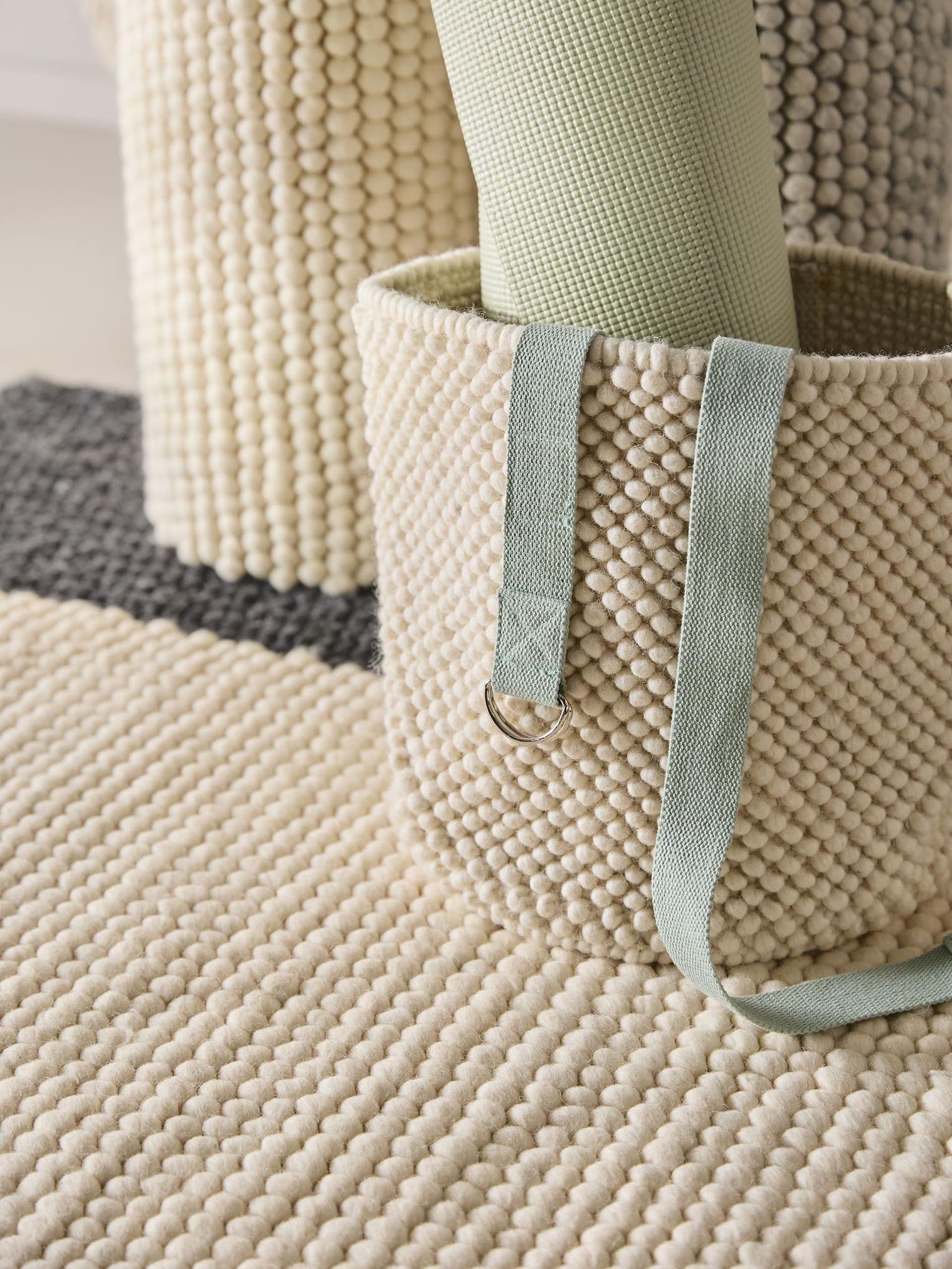 Korb Beads Cream im Design Uni aus 70% Wolle (aus Neuseeland), 30% Polyester von benuta Pure