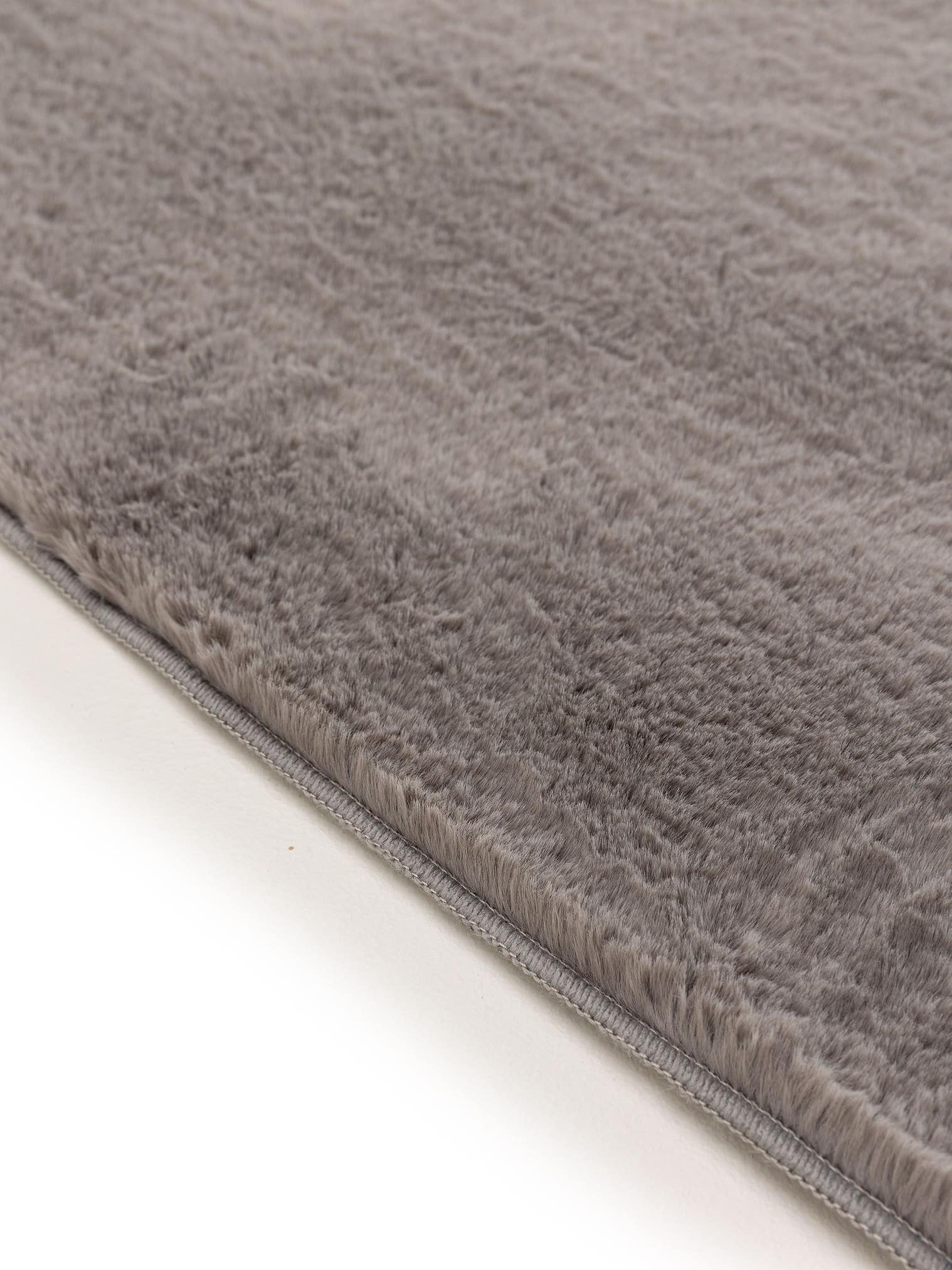 Koberec z 100% polyester v Grey s vlasem výšky 11 až 20 mm od benuta Basic