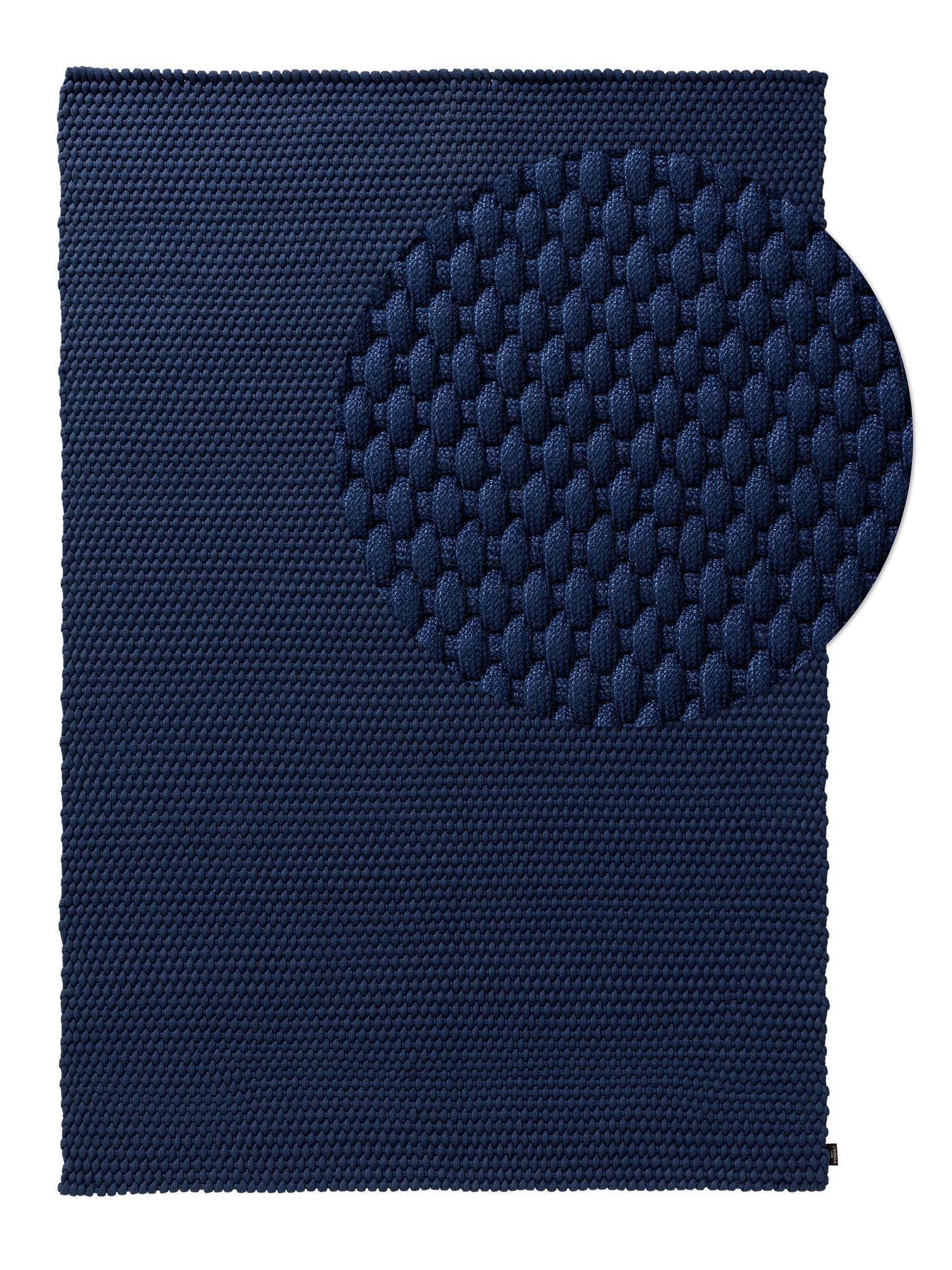 Rug made of 100% Polyester (recycled PET) in Blue with a 6 - 10 mm high pile by benuta Finest