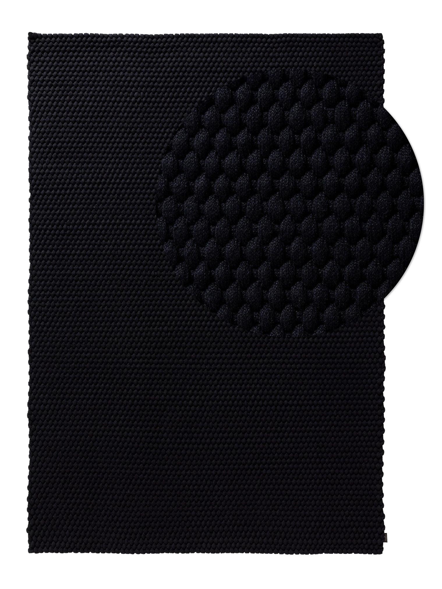 Rug made of 100% Polyester (recycled PET) in Black with a 6 - 10 mm high pile by benuta Finest
