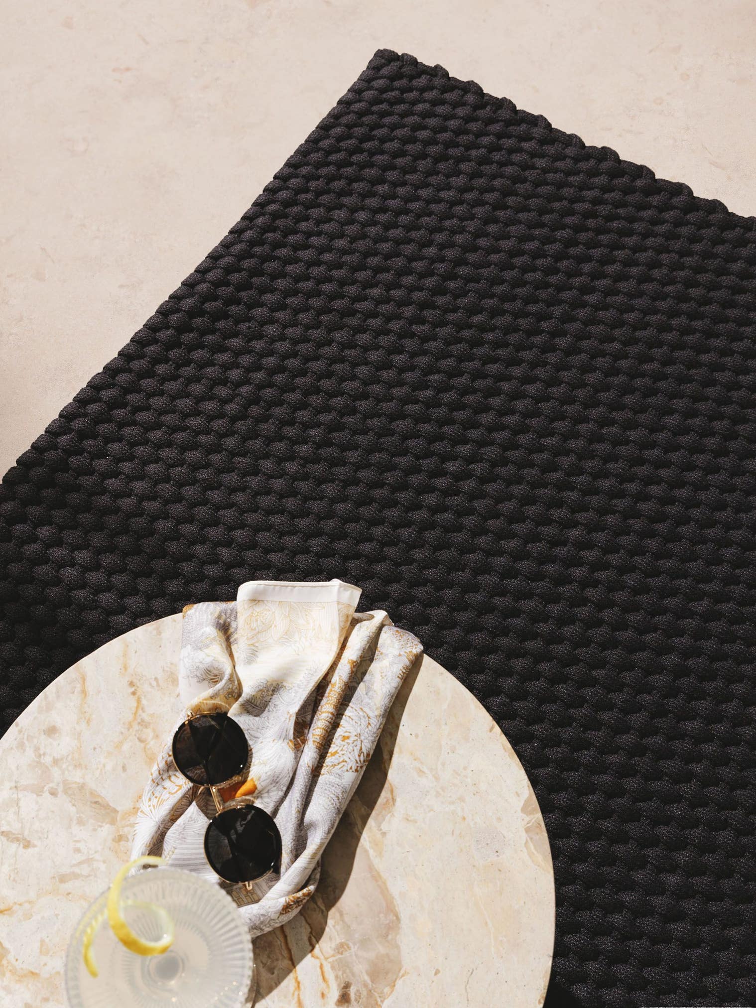 Rug made of 100% Polyester (recycled PET) in Black with a 6 - 10 mm high pile by benuta Finest