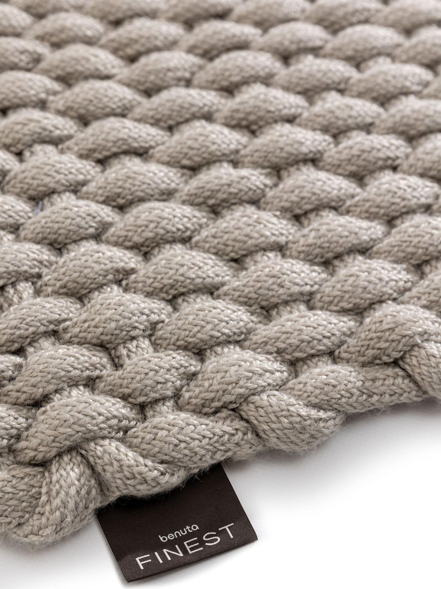 Rug made of 100% Polyester (recycled PET) in Grey with a 6 - 10 mm high pile by benuta Finest