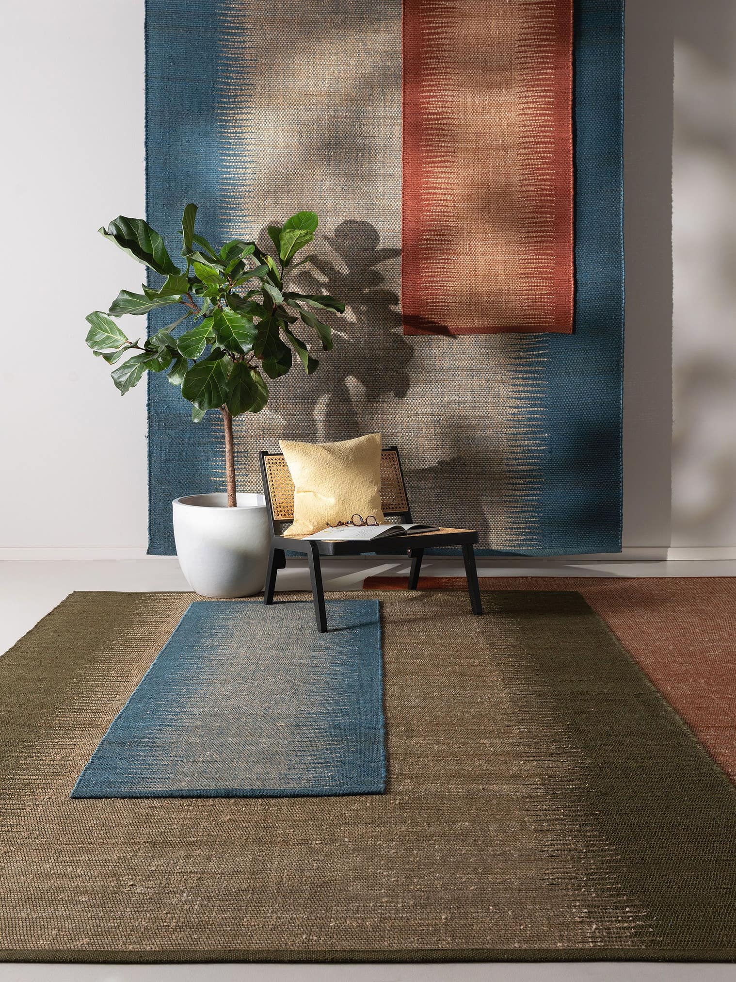Teppich aus 79% Jute, 21% Baumwolle in Braun mit bis 5 mm hohem Flor von benuta Pure