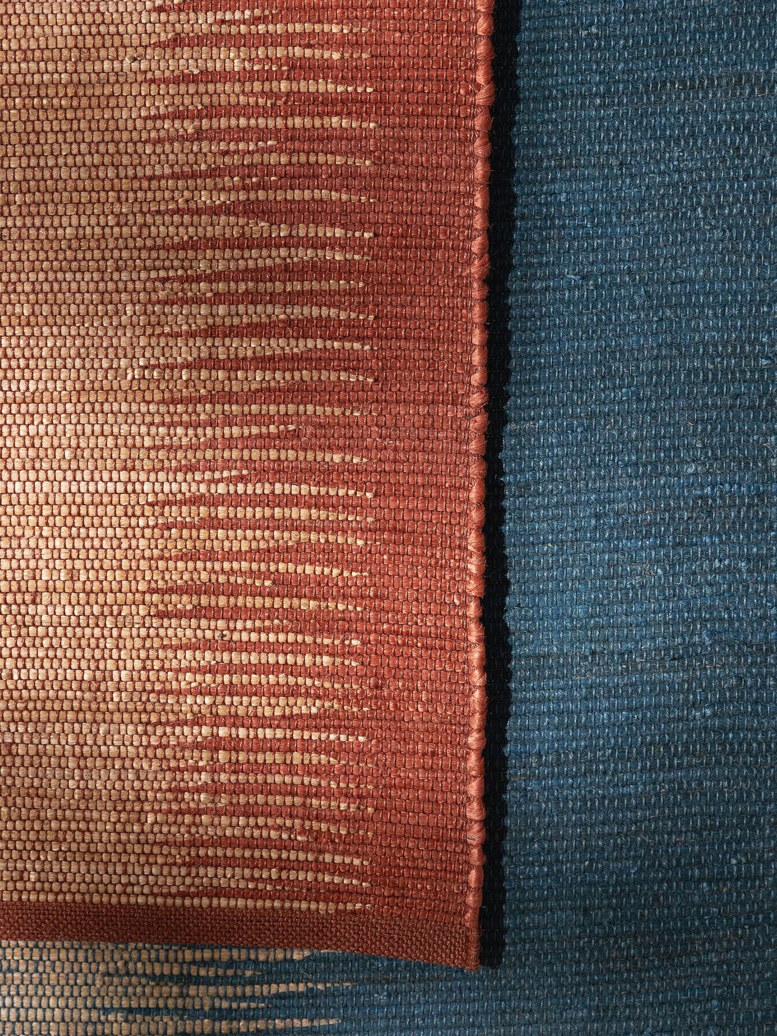 Teppich aus 79% Jute, 21% Baumwolle in Braun mit bis 5 mm hohem Flor von benuta Pure