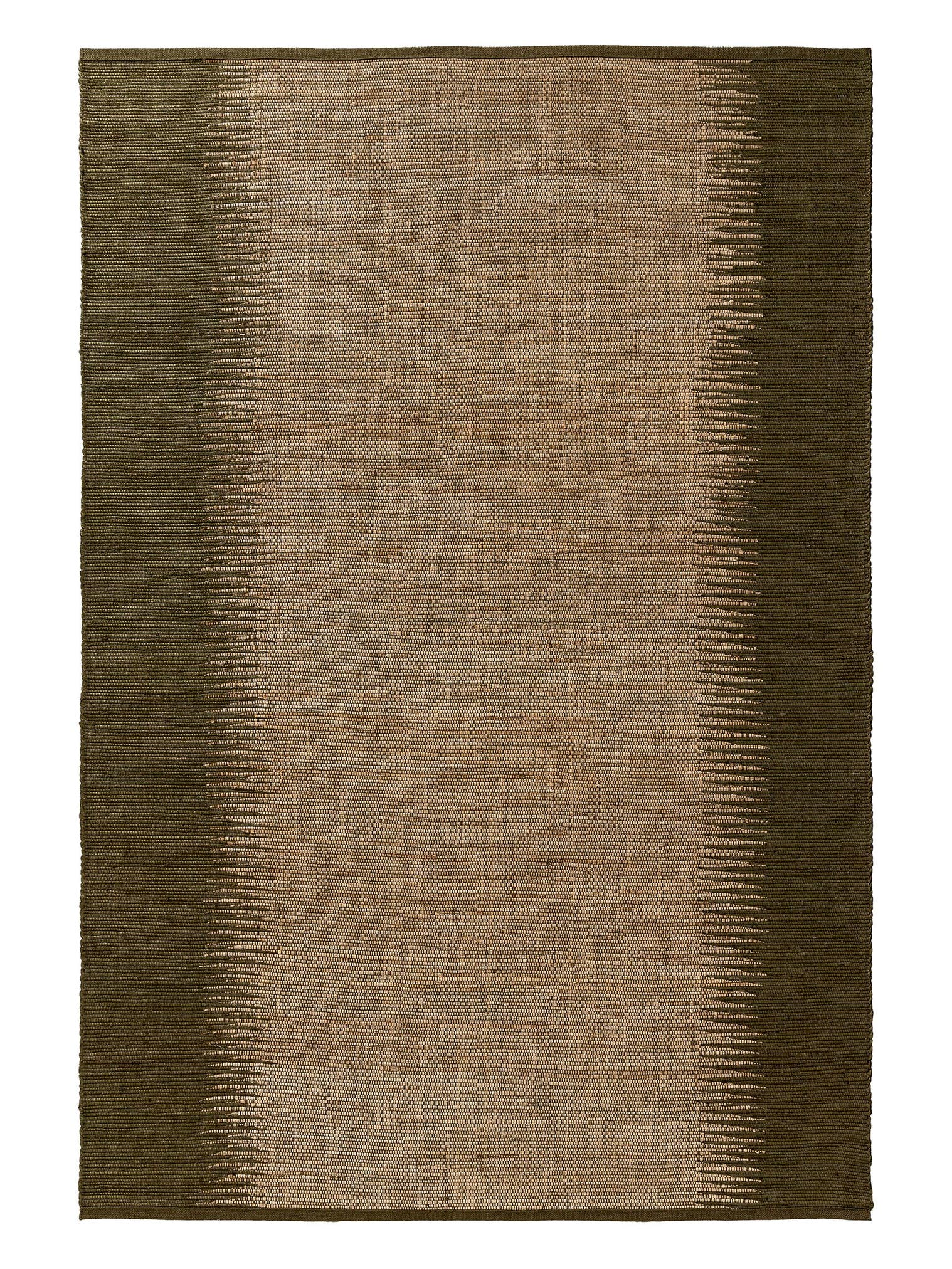 Teppich aus 79% Jute, 21% Baumwolle in Grün mit bis 5 mm hohem Flor von benuta Pure