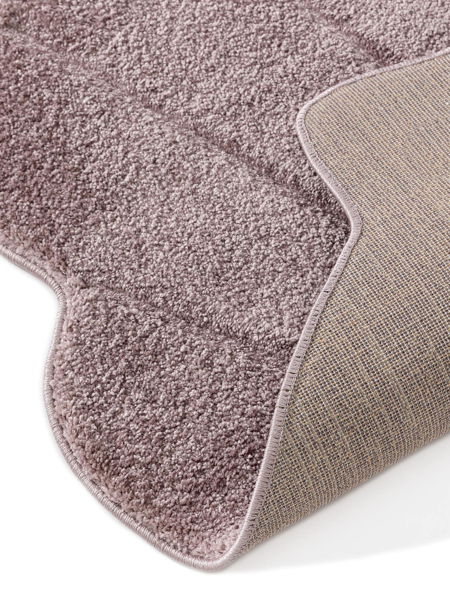 Matta av 100% Polypropylen i Rosa med 11 - 20 mm hög lugg från Lytte