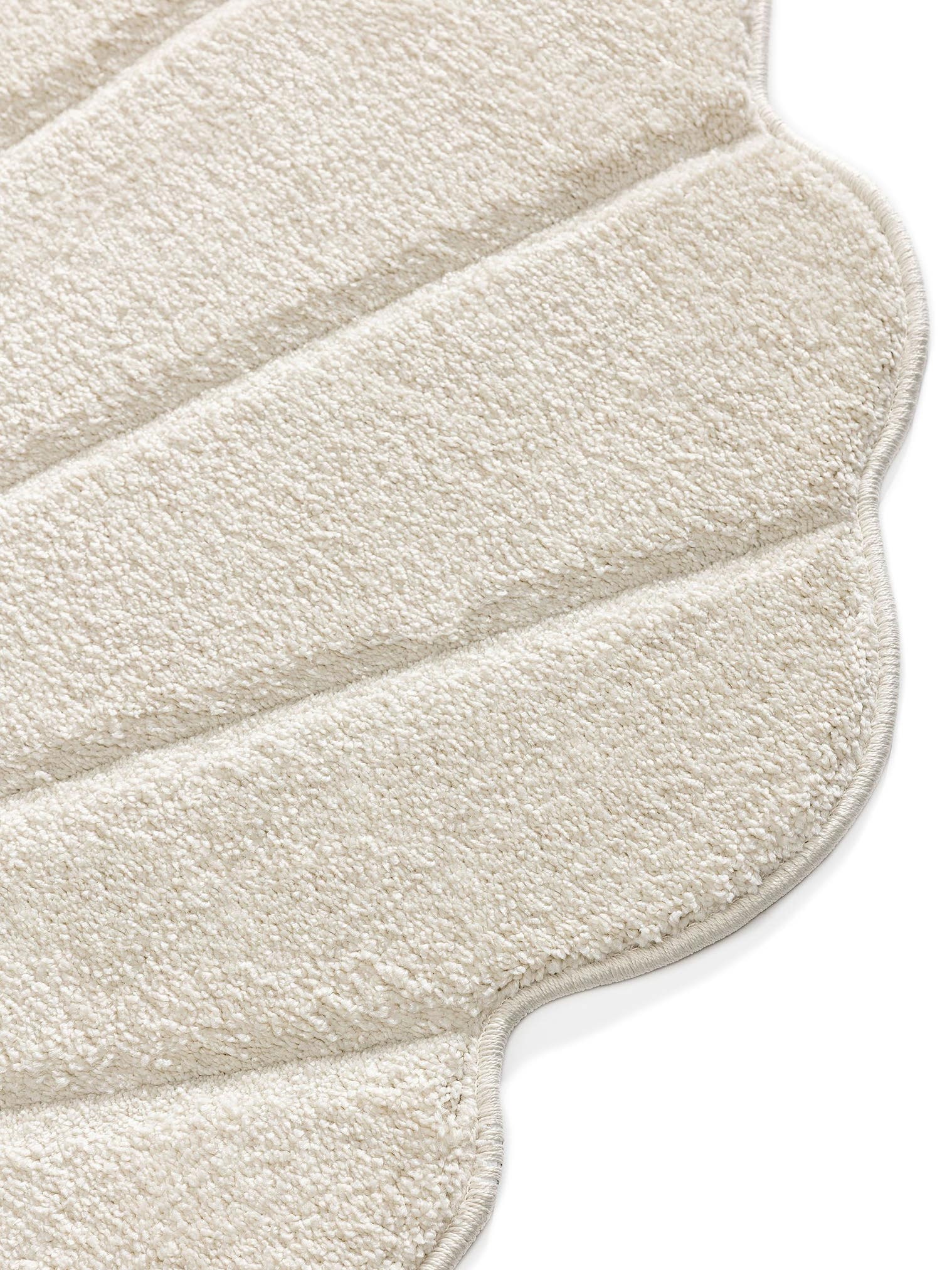 Tapijt van 100% Polypropyleen in Beige met een 11 - 20 mm hoge pool van Lytte