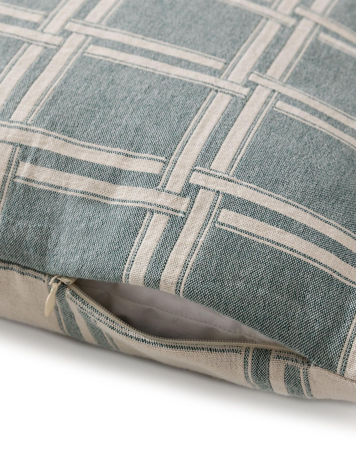 Kissenbezug Dario Cream/Grün im Design Geometrisch aus 100% Baumwolle von benuta Nest