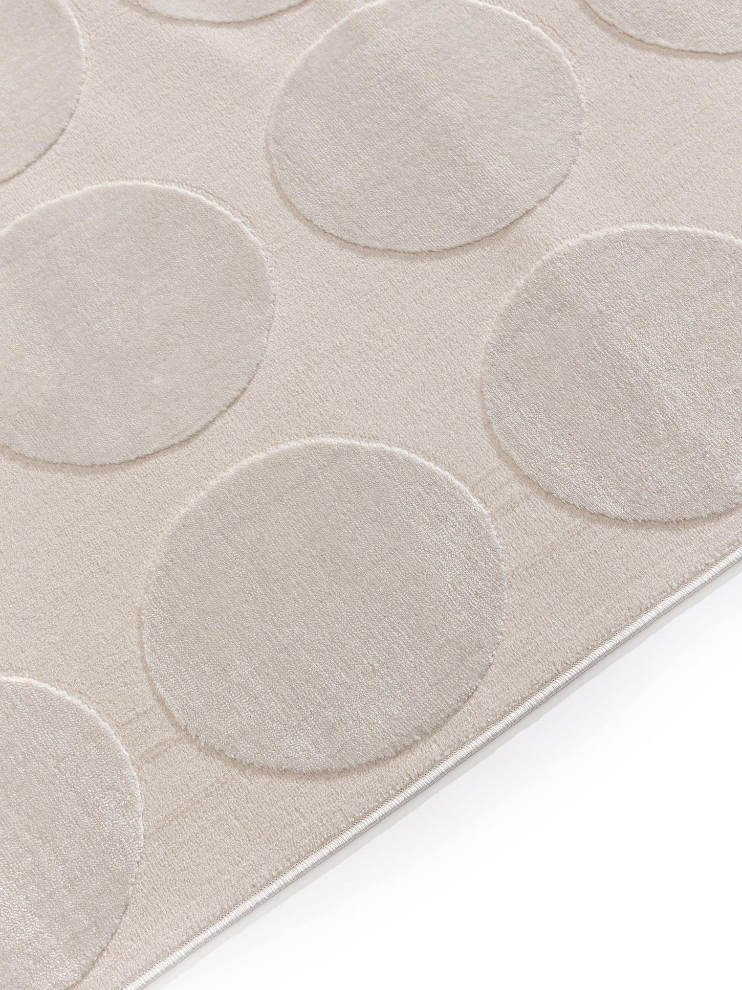 Teppich aus 60% Polyester, 40% Polypropylen in Weiß mit 6 bis 10 mm hohem Flor von benuta Basic