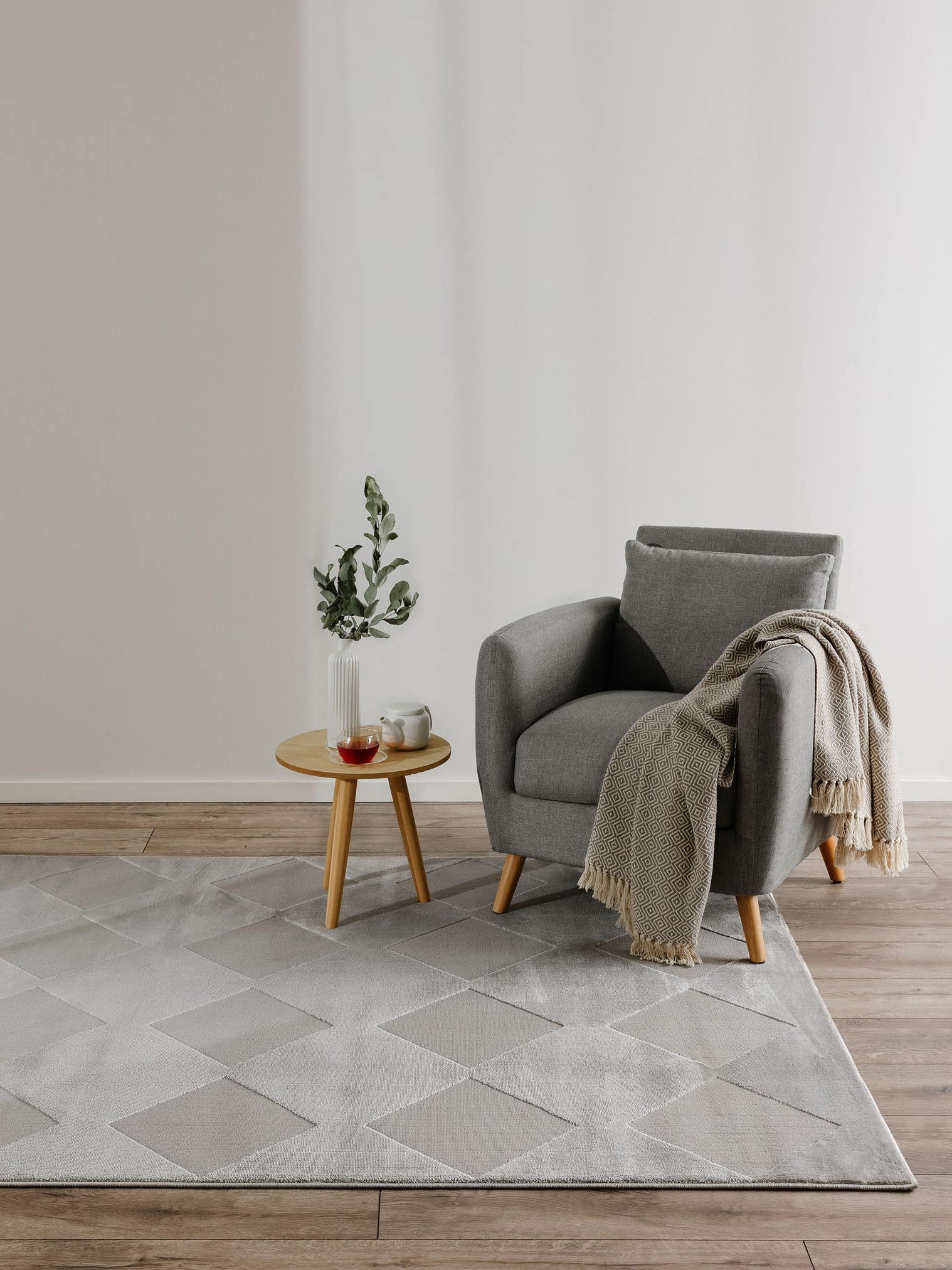 Rug made of 60% Polyester, 40% Polypropylene in Grey with a 6 - 10 mm high pile by benuta Basic