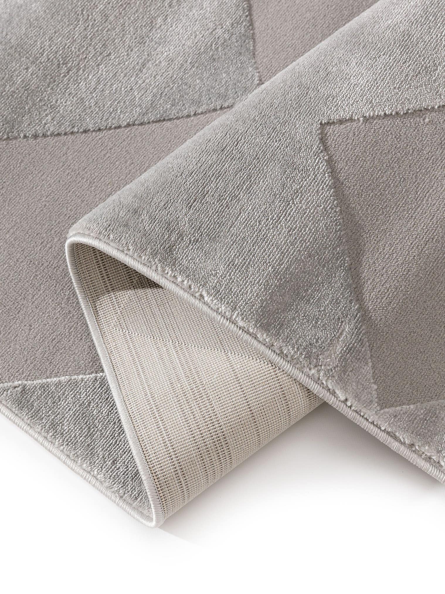 Rug made of 60% Polyester, 40% Polypropylene in Grey with a 6 - 10 mm high pile by benuta Basic