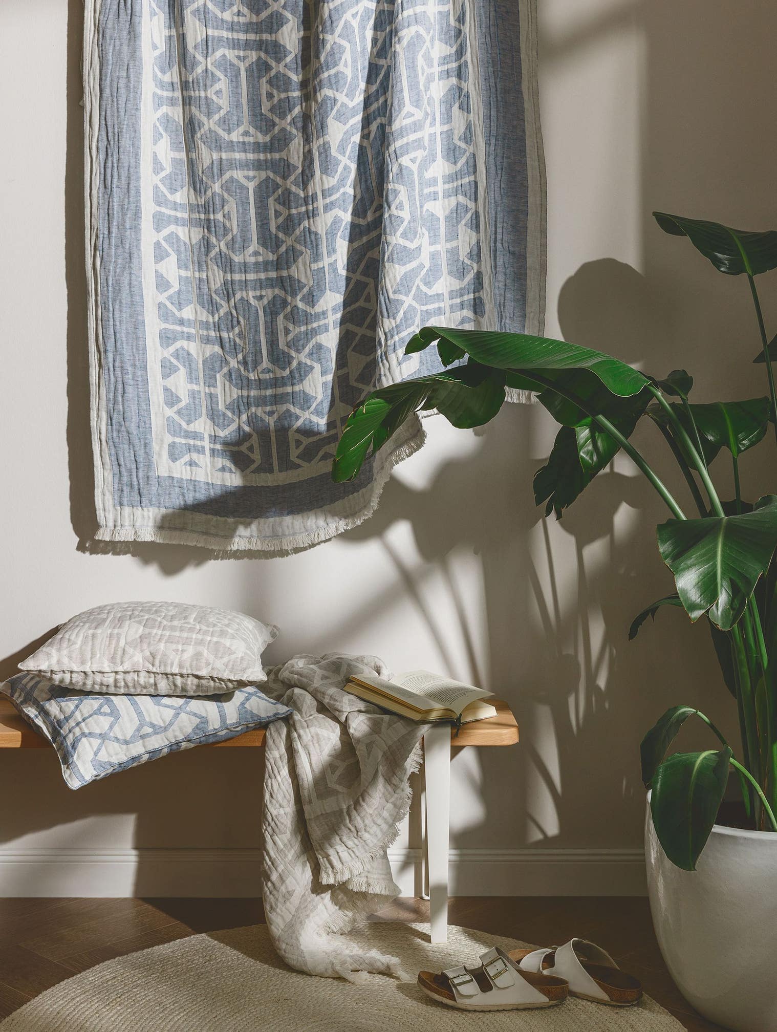 Kissenbezug aus Leinen-Mix Sabine Blau im Design Geometrisch aus 60% Baumwolle, 40% Leinen von benuta Pure