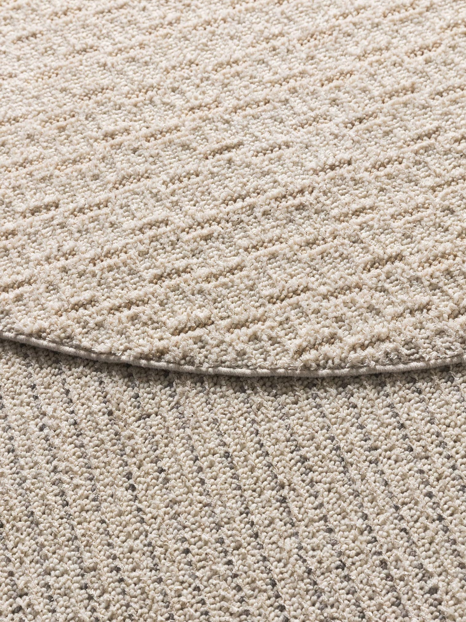 Tapijt van 100% Polyester in Wit met een 11 - 20 mm hoge pool van benuta Nest
