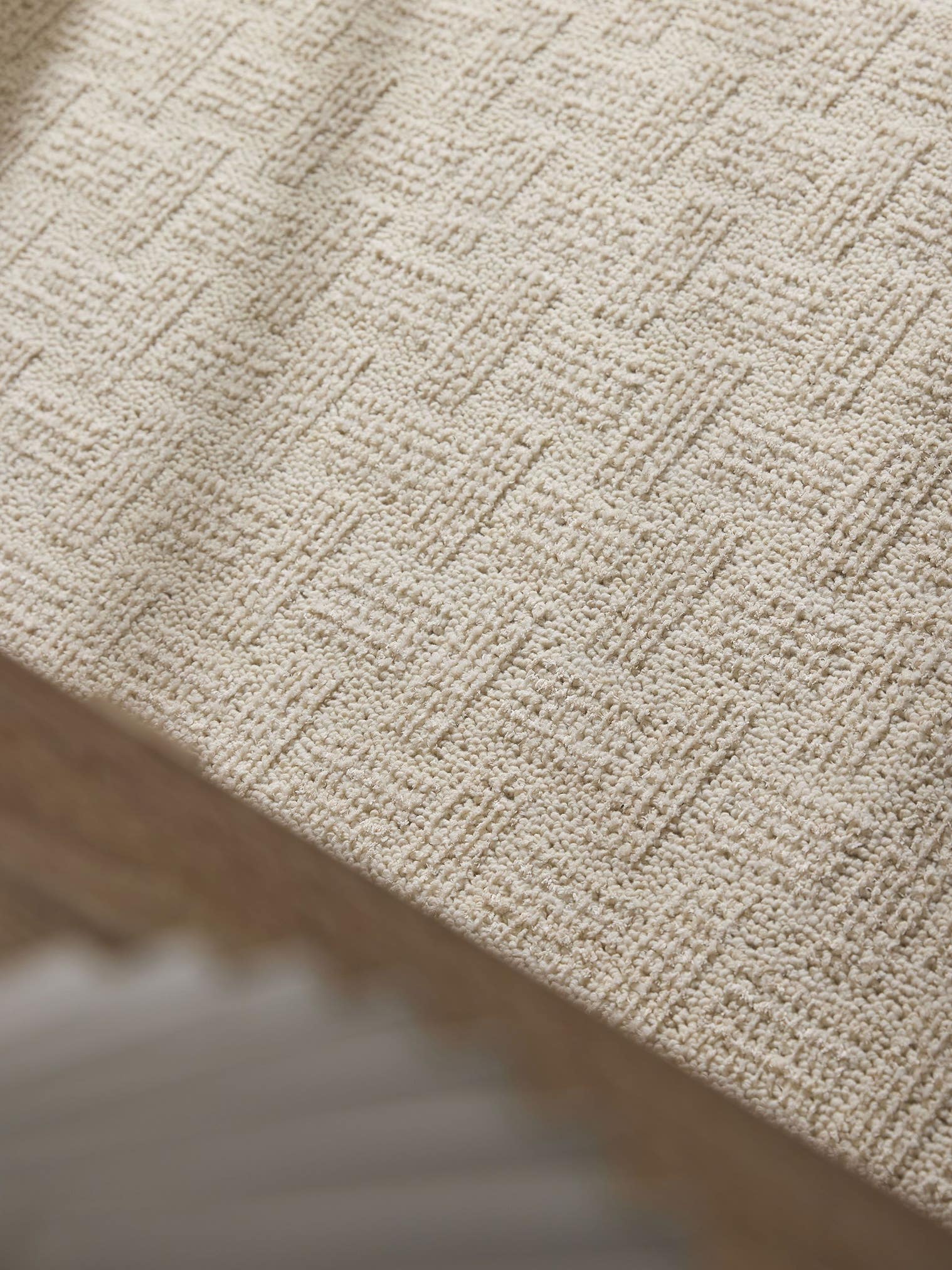 Rug made of 100% Polyester in White with a 11 - 20 mm high pile by benuta Nest
