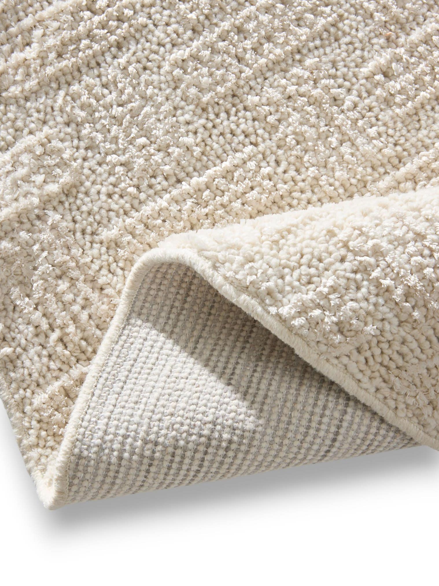 Teppich aus 100% Polyester in Weiß mit 11 bis 20 mm hohem Flor von benuta Nest