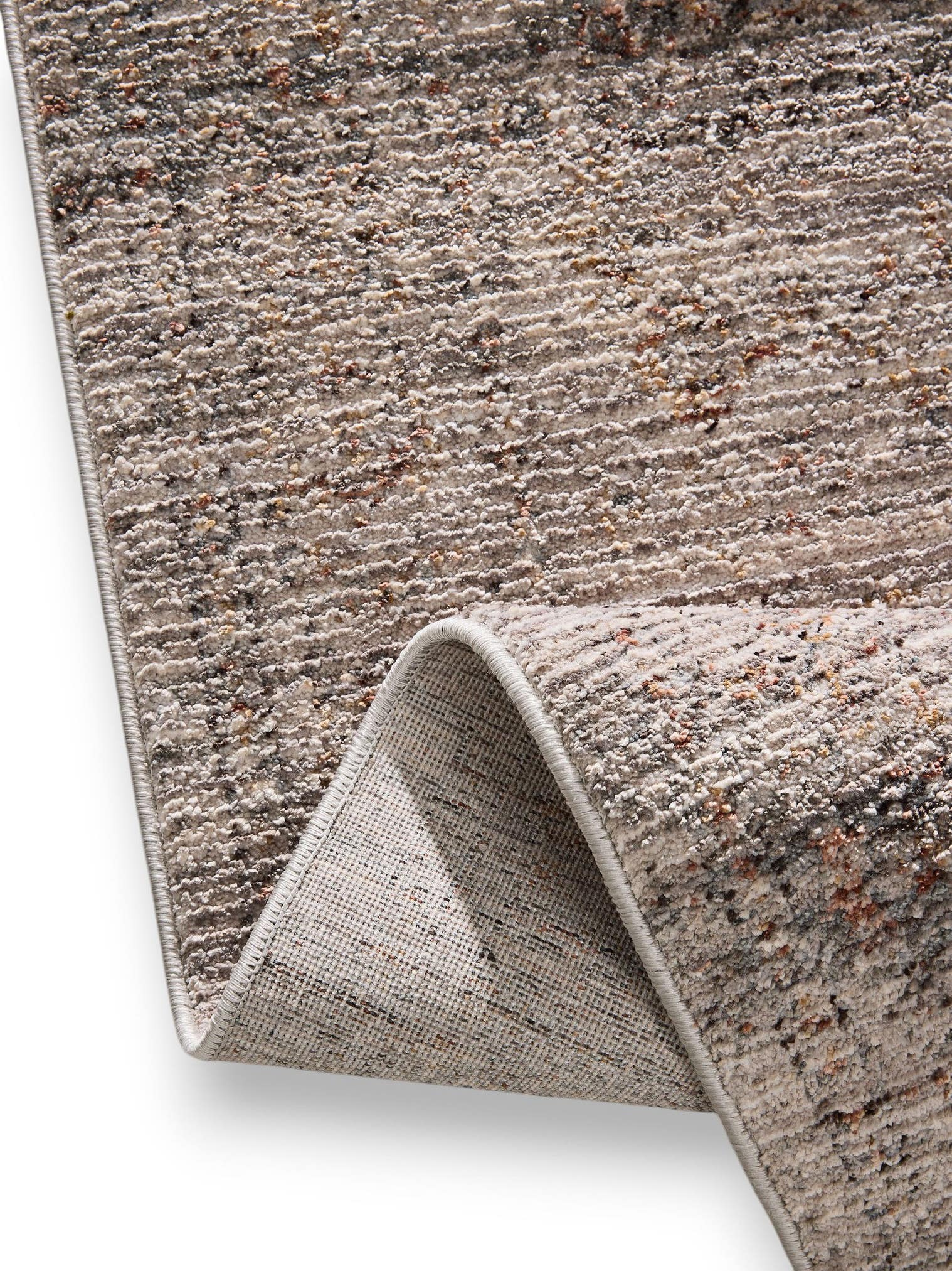 Teppich aus 100% Polyester in Grau mit bis 5 mm hohem Flor von benuta Nest