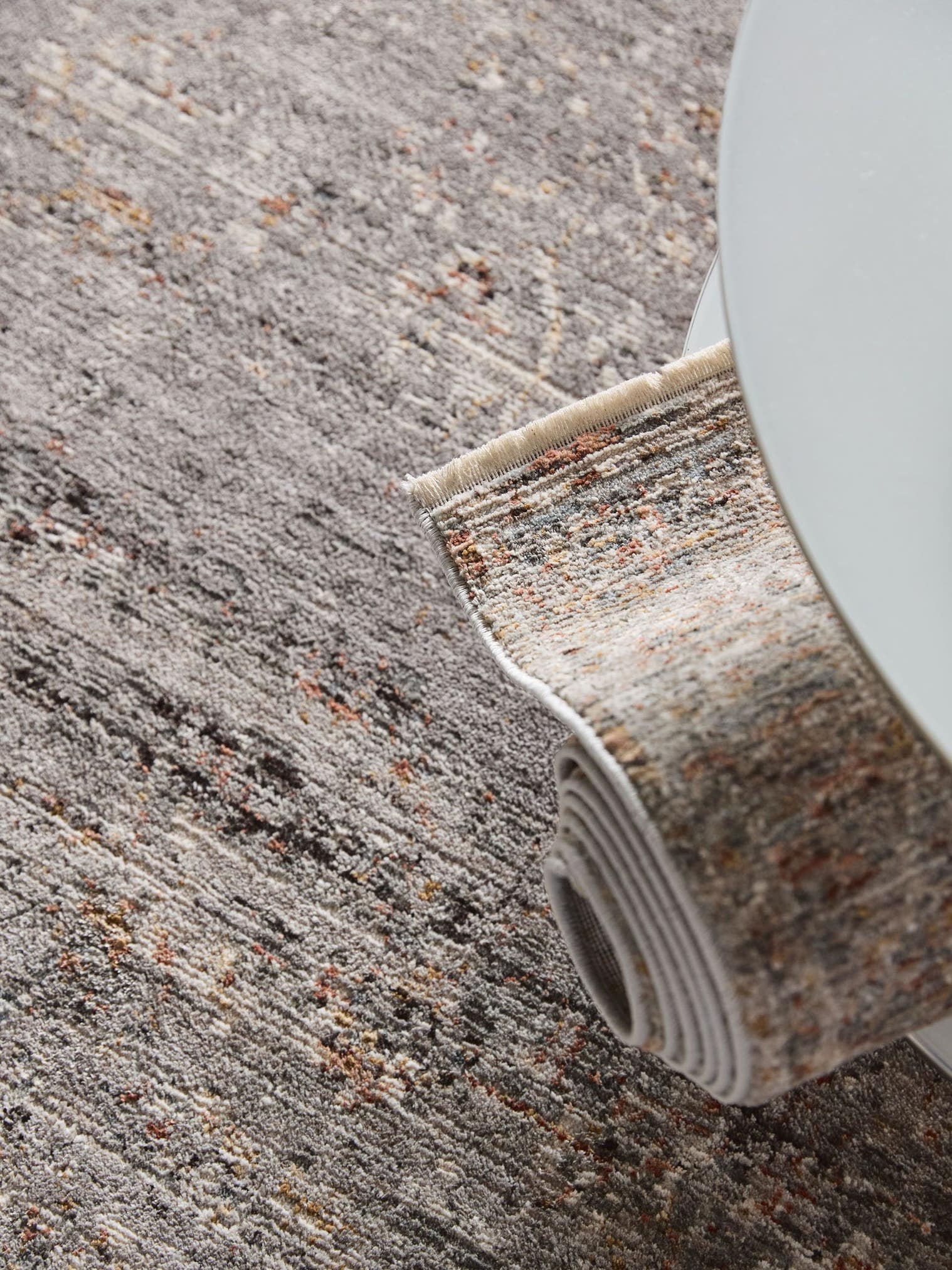 Rug made of 100% Polyester in Grey with a 1- 5 mm high pile by benuta Nest