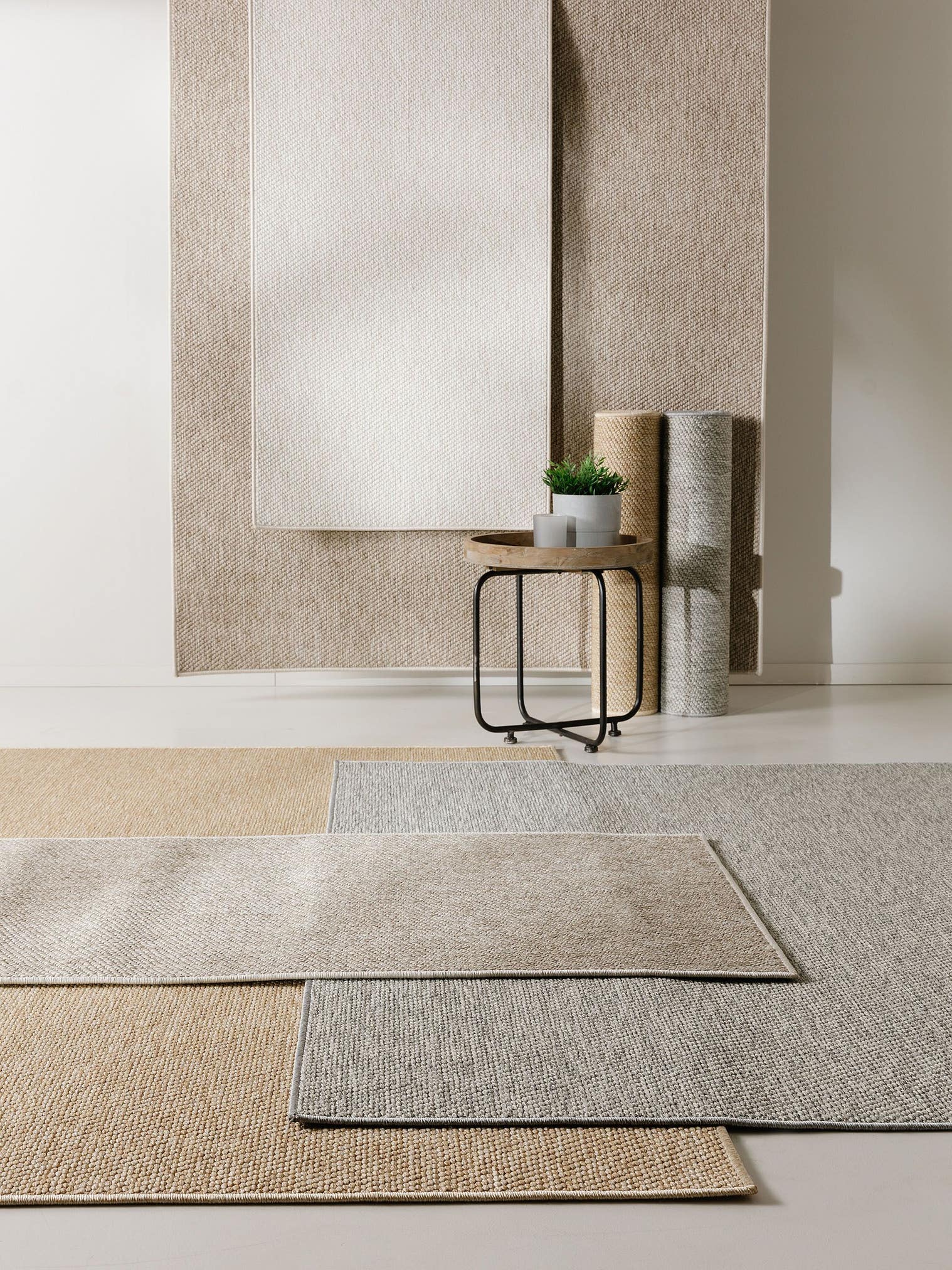 Matta av 100% Polypropylen i Beige med 1- 5 mm hög lugg från benuta Basic