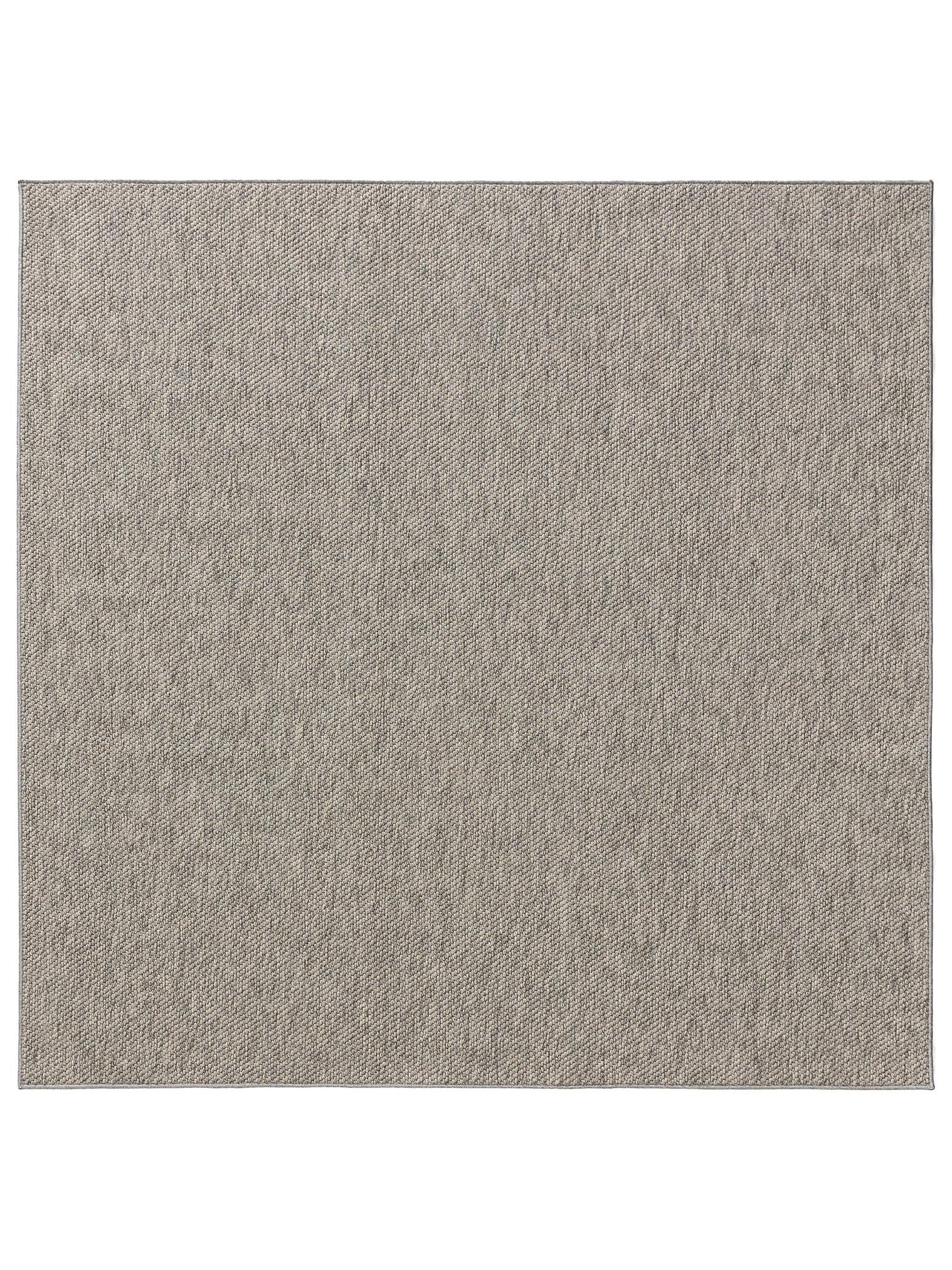 Teppich aus 100% Polypropylen in Grau mit bis 5 mm hohem Flor von benuta Basic