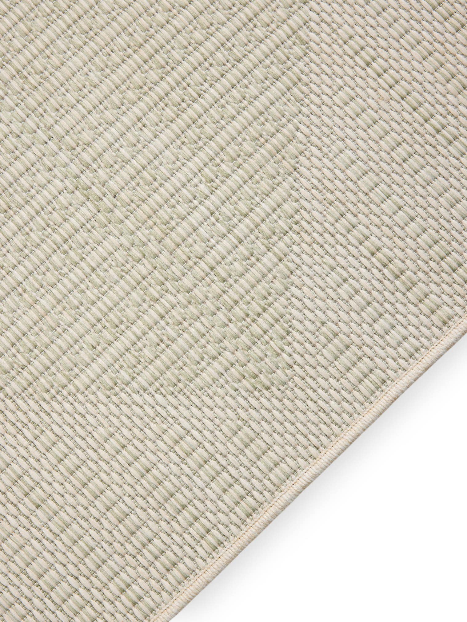 Teppich aus 100% Polipropileno in Verde mit 1- 5 mm hohem Flor von benuta Nest