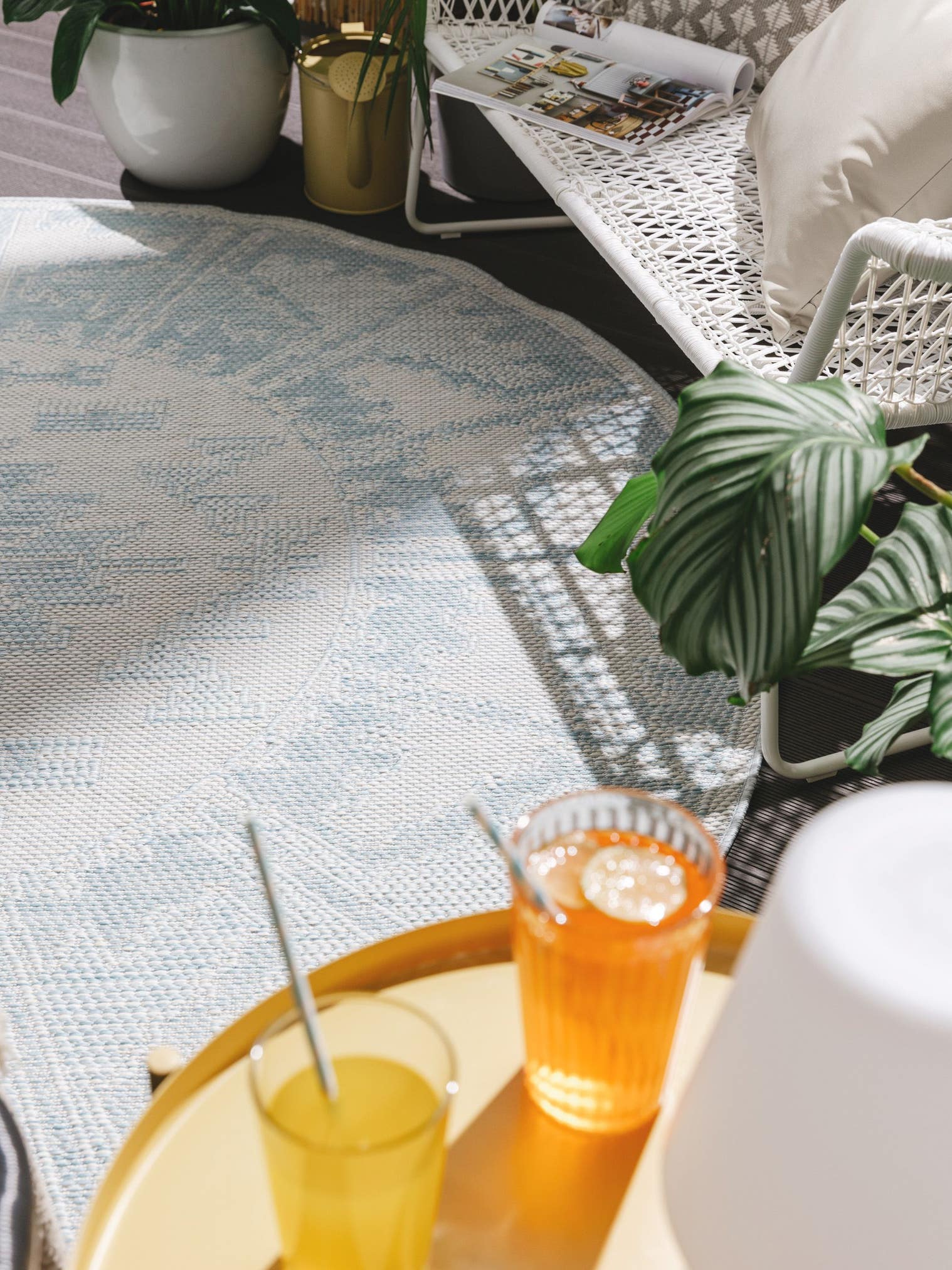 Teppich aus 100% Polypropylen in Blau mit bis 5 mm hohem Flor von benuta Nest