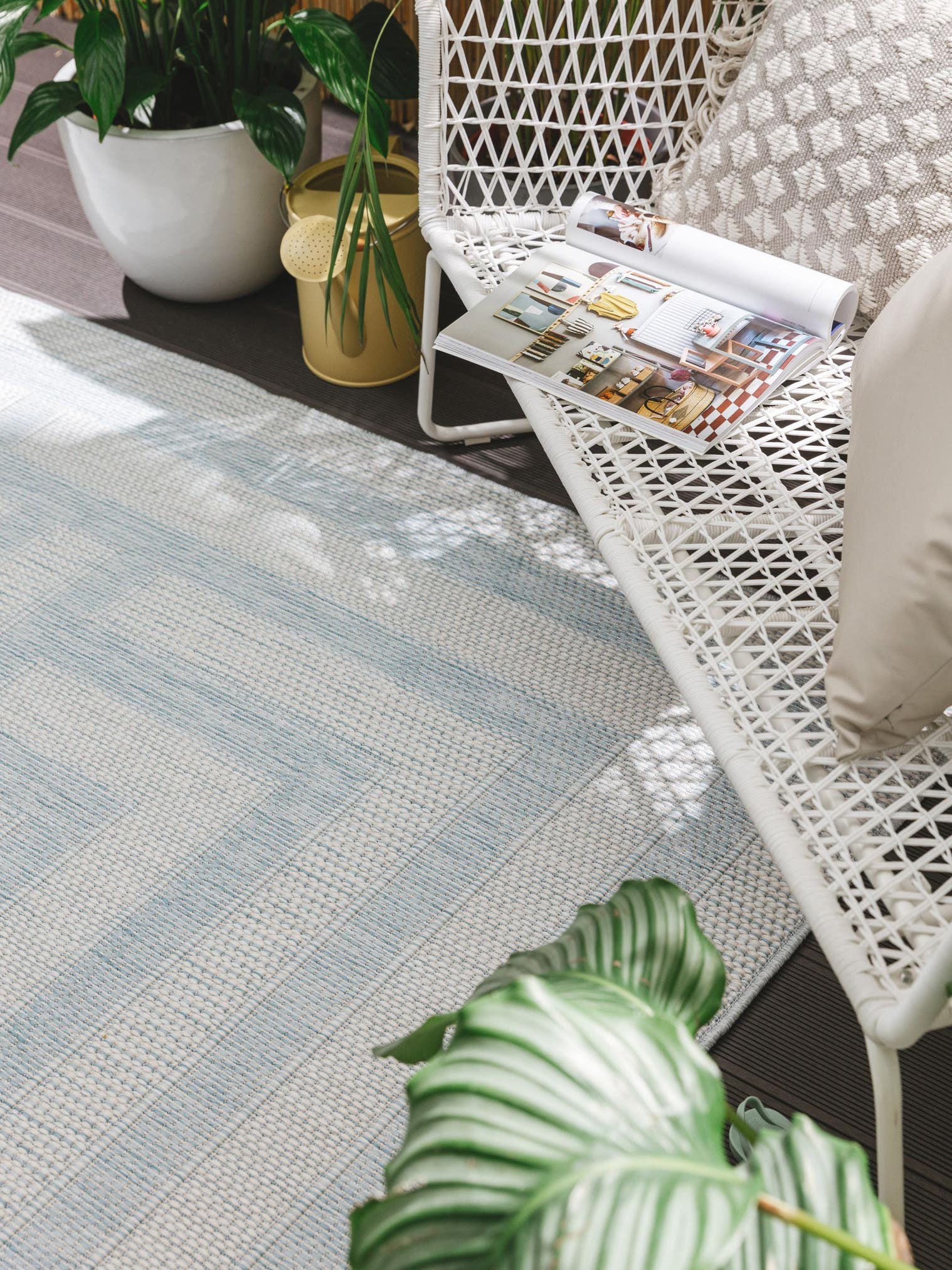 Rug made of 100% Polypropylene in Blue with a 1- 5 mm high pile by benuta Nest