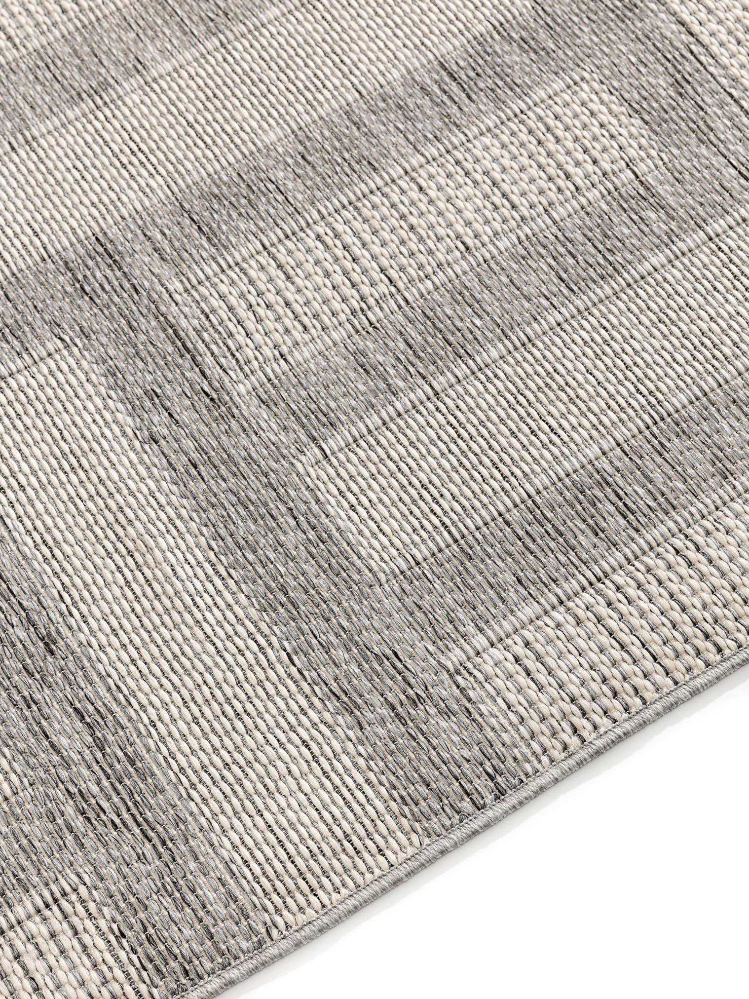 Rug made of 100% Polypropylene in Grey with a 1- 5 mm high pile by benuta Nest