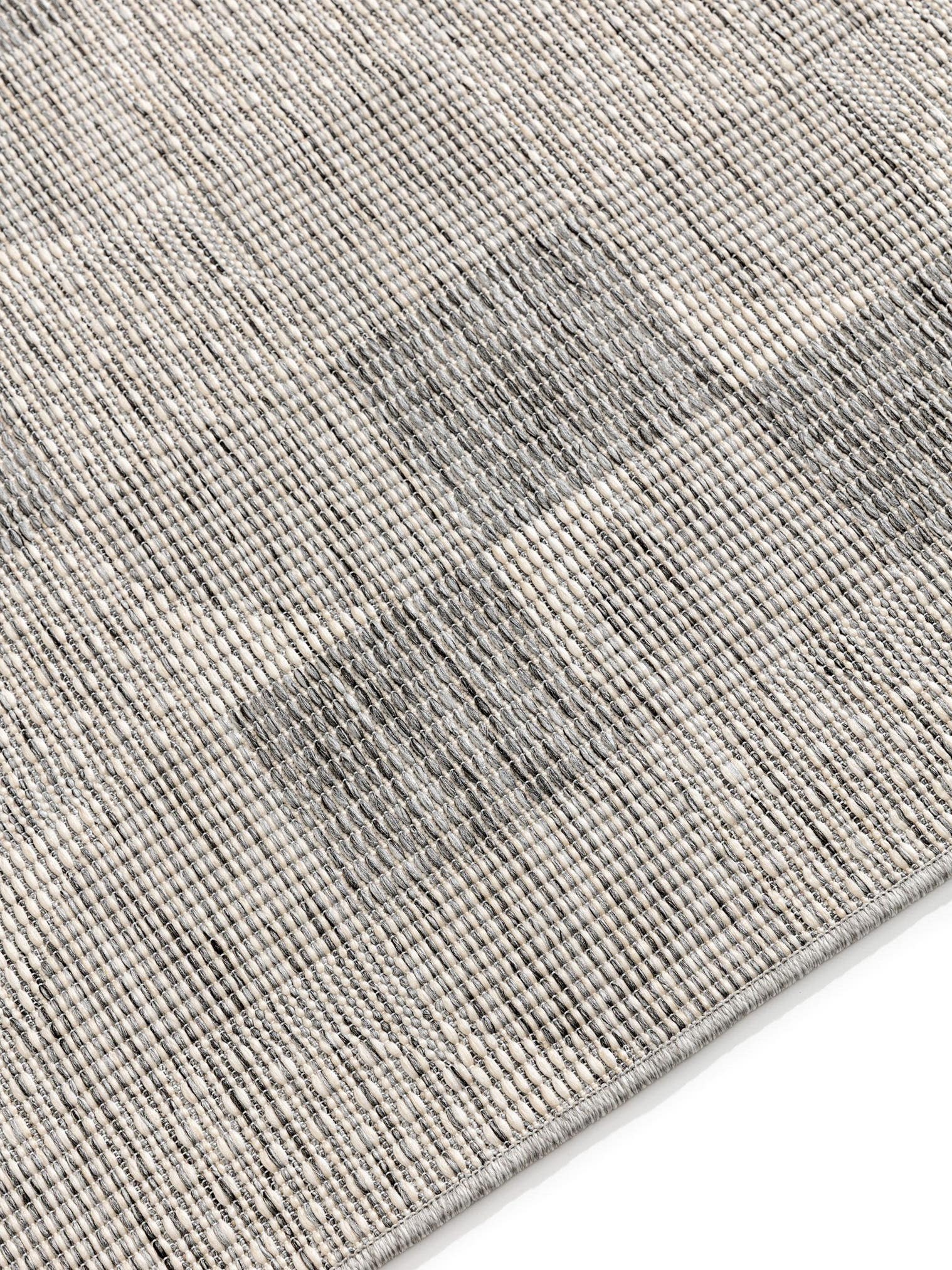 Alfombra de 100% Polipropileno en Gris con un pelo de {{Placeholder_Pile Height}} de altura de benuta Nest