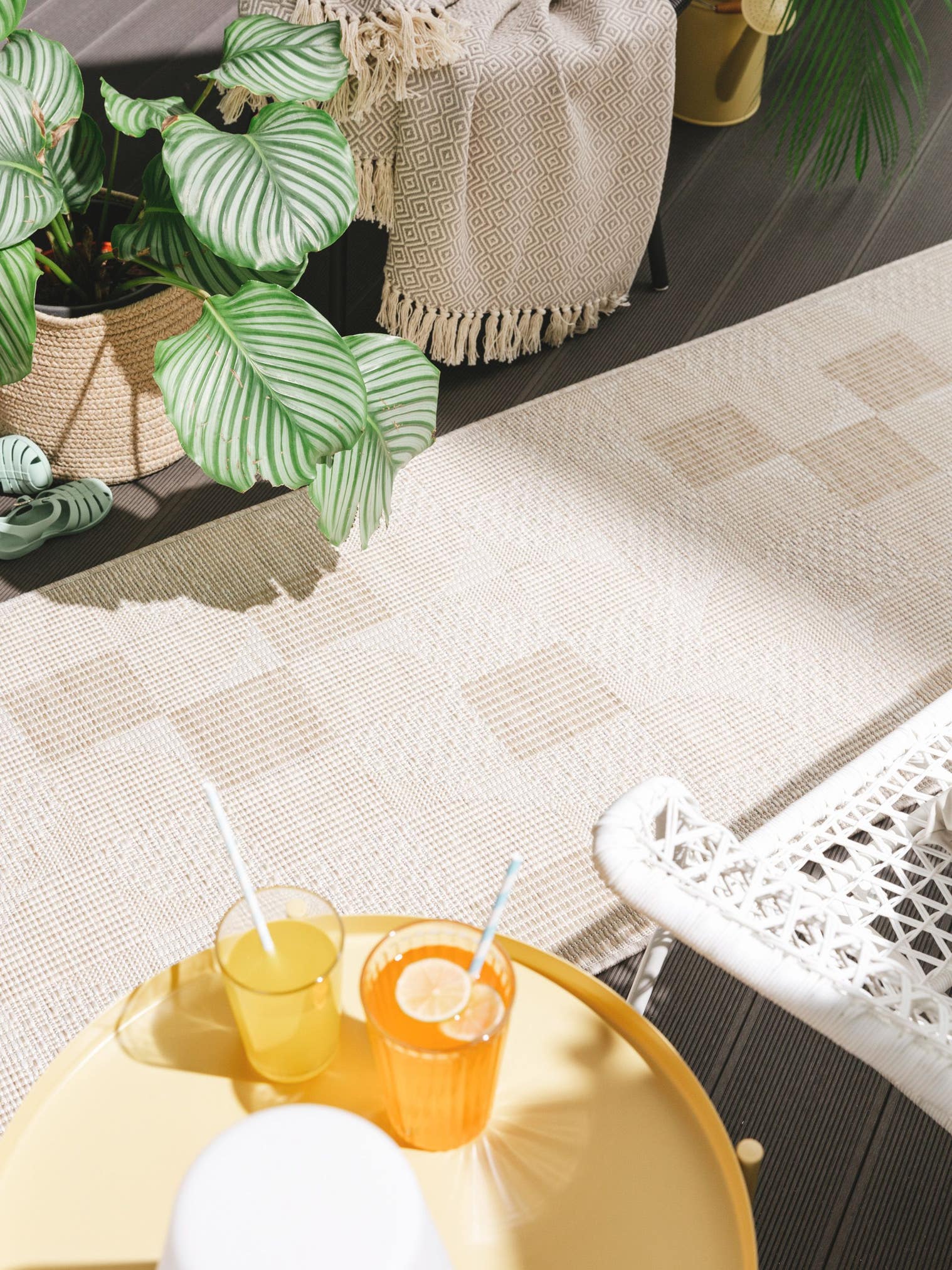 Alfombra de 100% Polipropileno en Blanco con un pelo de {{Placeholder_Pile Height}} de altura de benuta Nest
